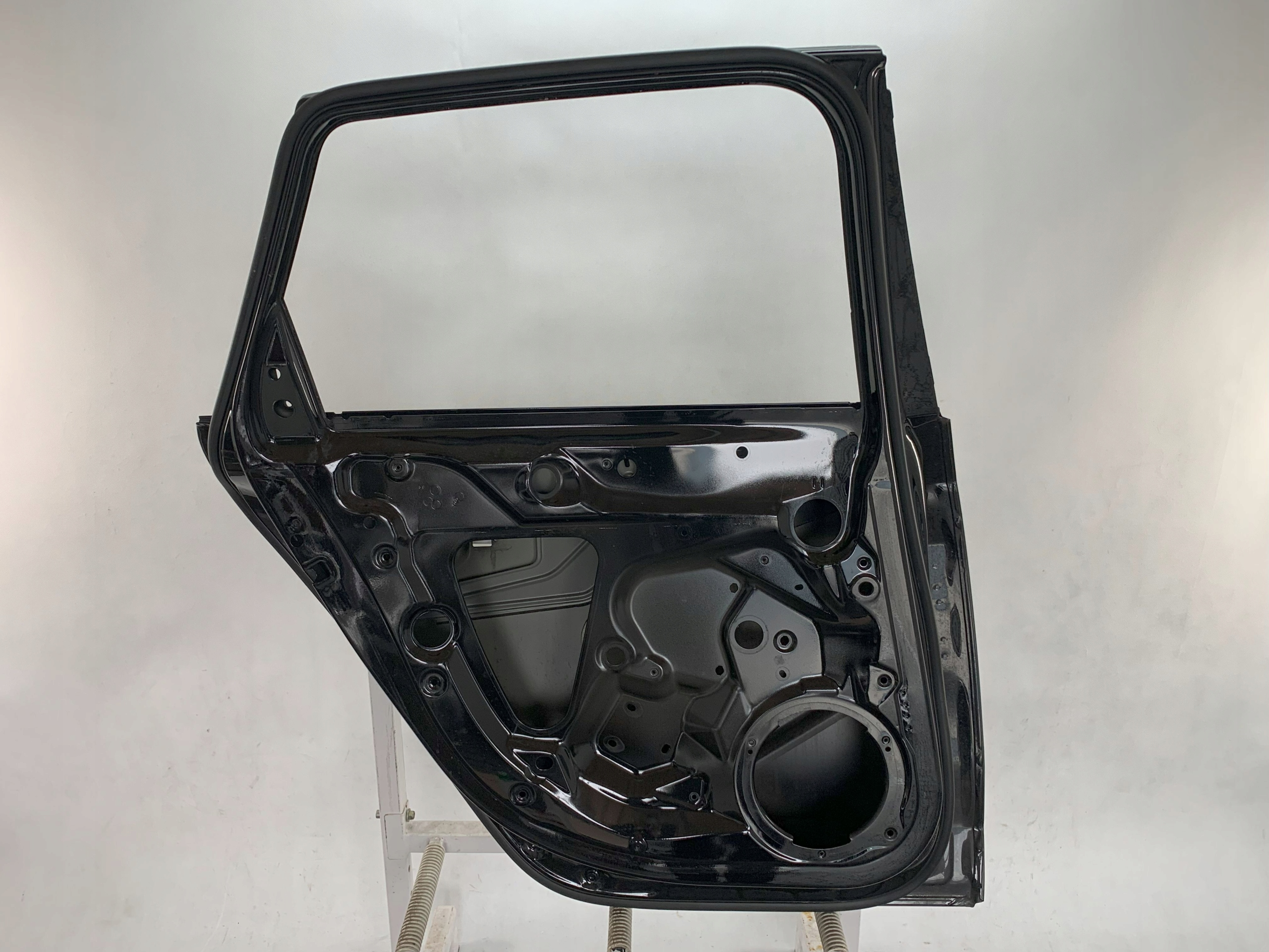 door left rear. Audi A4 08-15r kombi 8K0 04.25