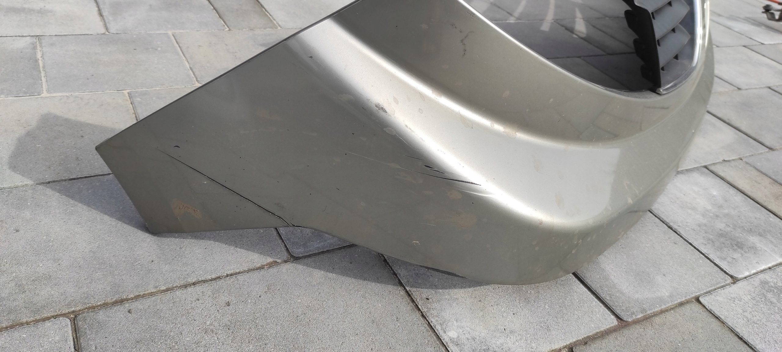 Grill Grill der Stoßstange RENAULT TRAFIC 2 LIFT 2006-2014