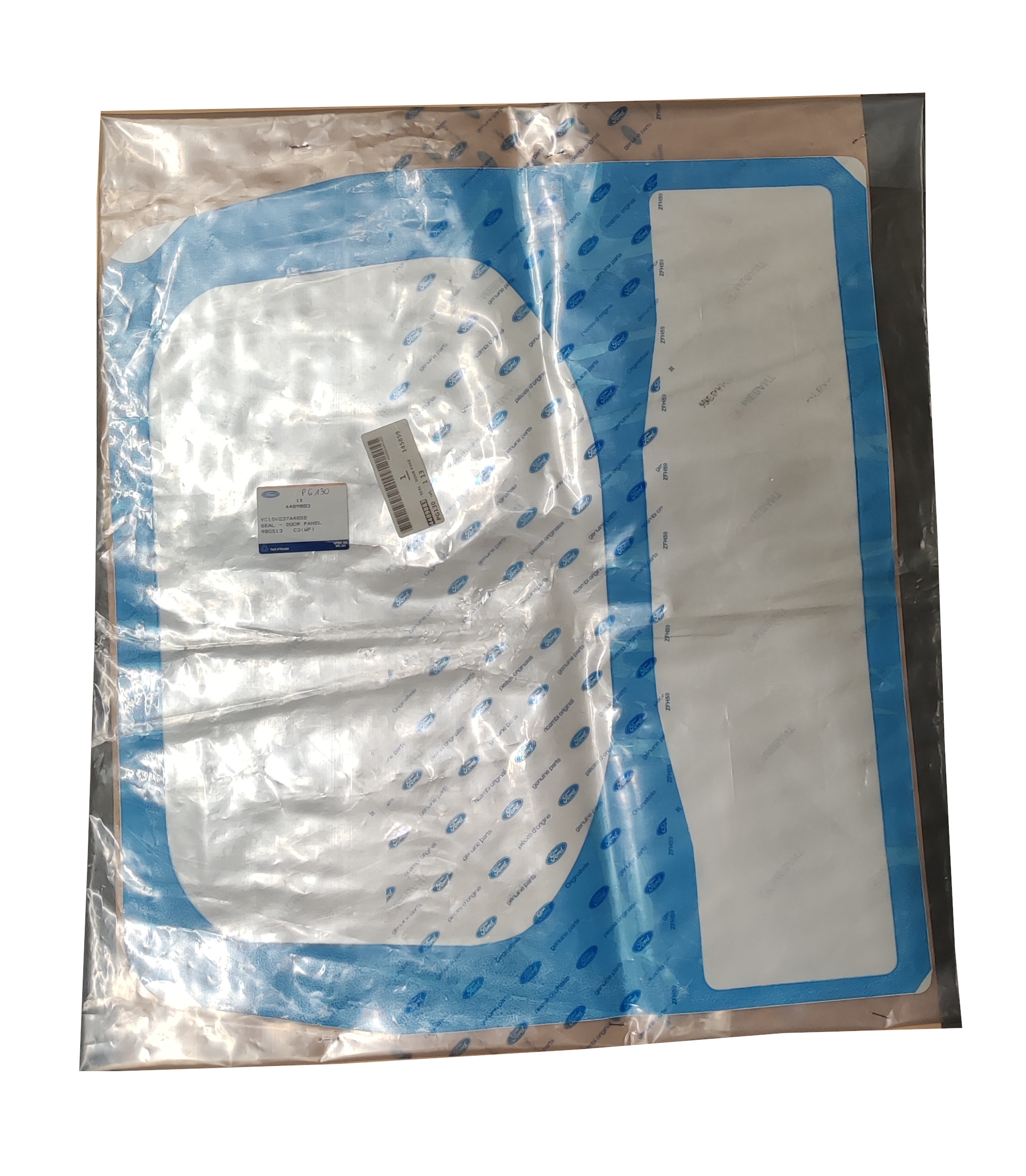 YC15-V237A48-BD - Коврик двери грузового отсека FORD TRANSIT Mk5