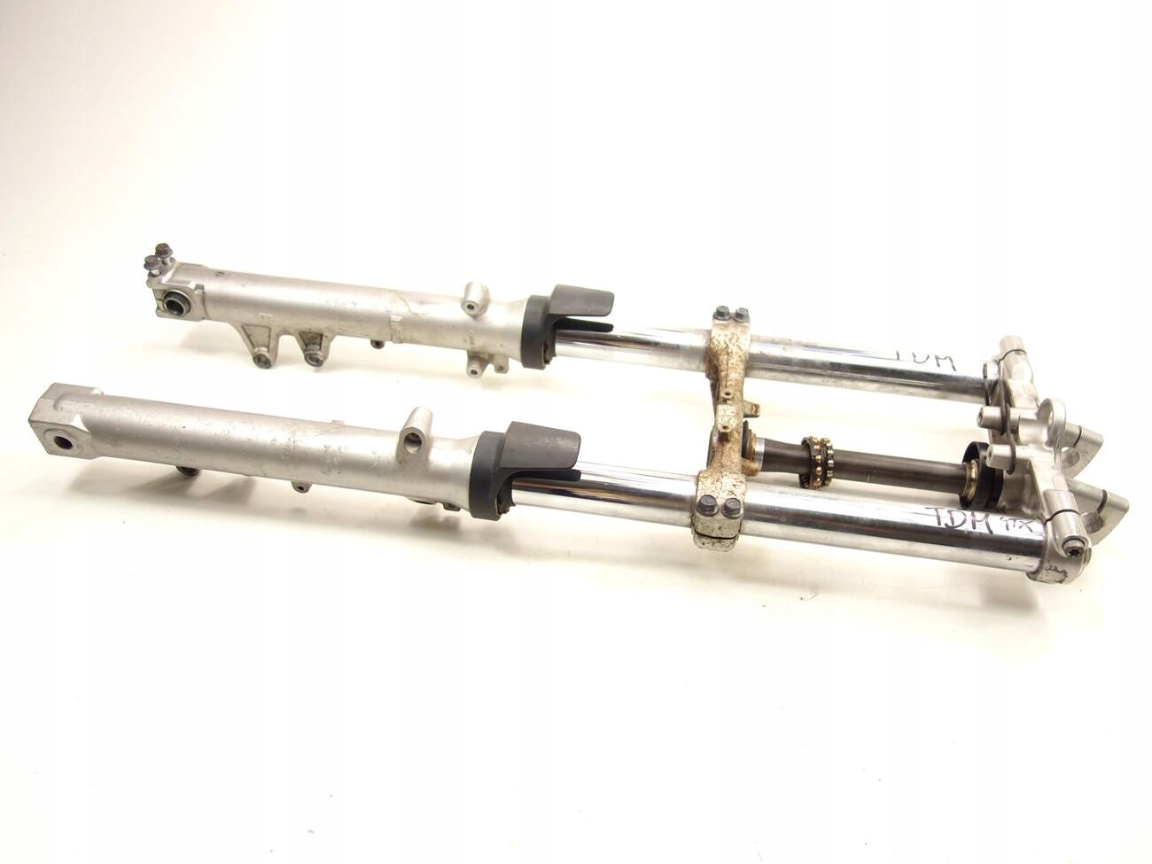 YAMAHA TDM 850 4TX ZAWIESZENIE PRZÓD LAGI