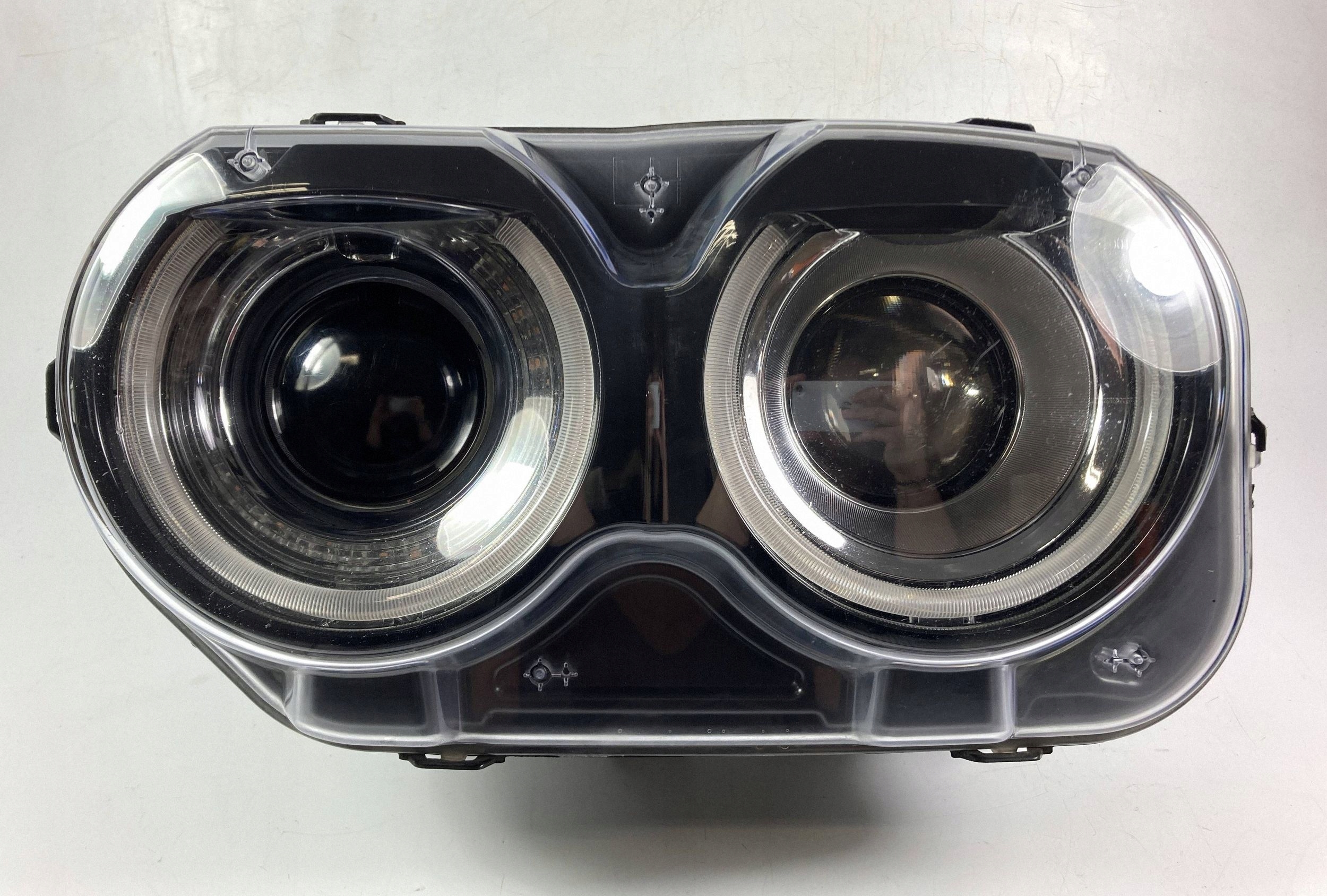 Dodge Challenger 2015-23 reflektor light front left front XENON