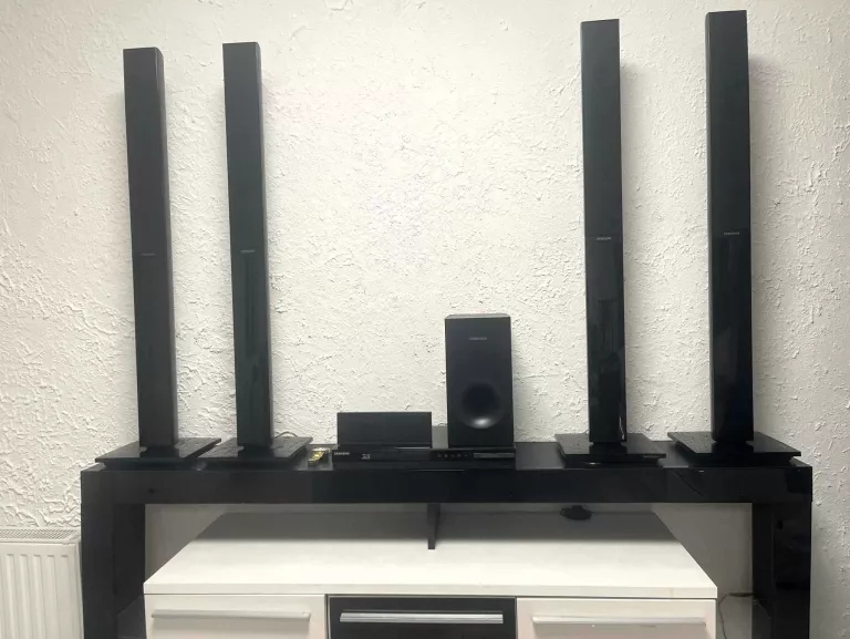 Домашний кинотеатр Samsung HT-C453 черный 500 Вт 5.1