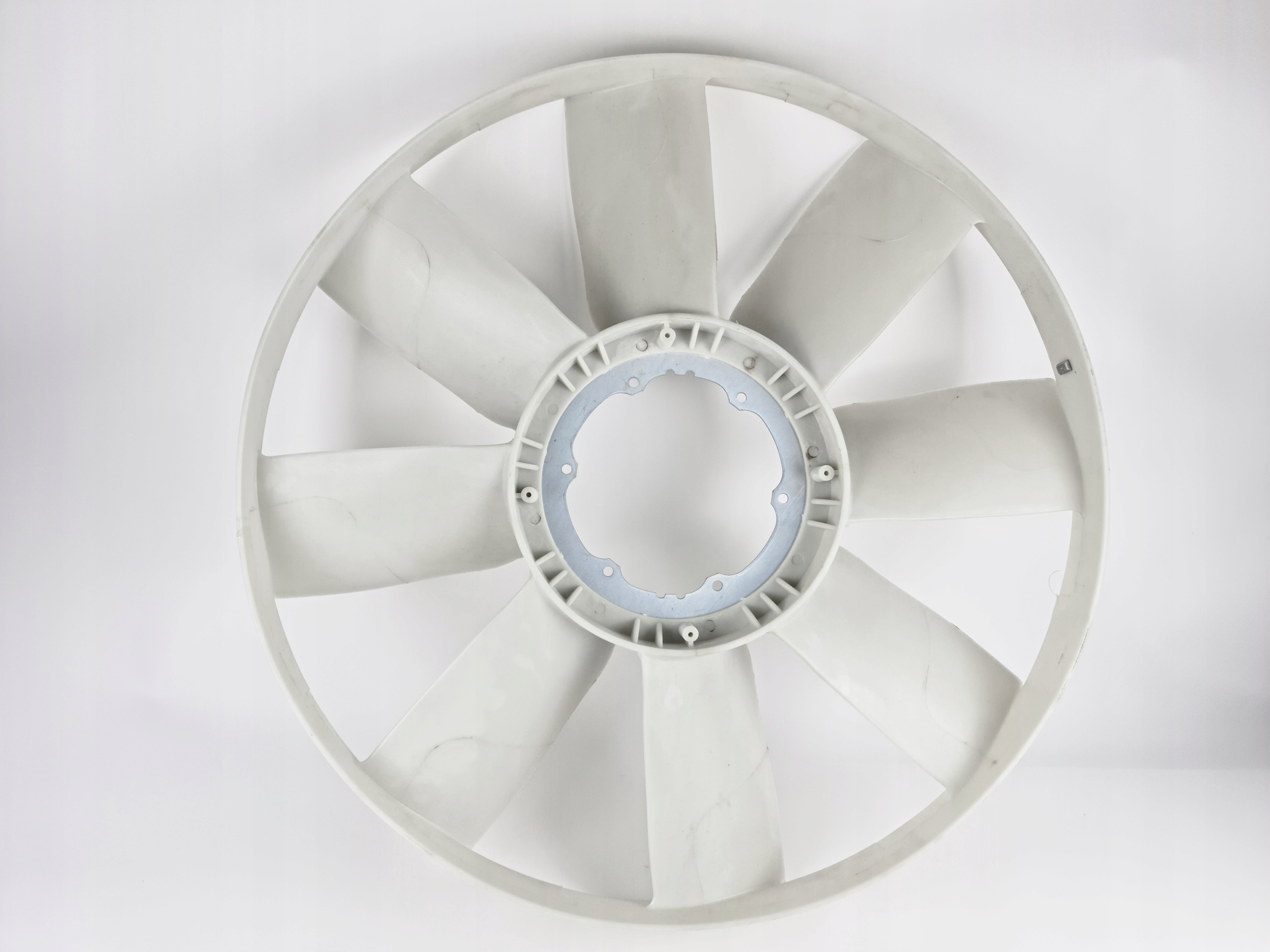 WENTYLATOR SILNIKA ATEGO 750MM 8 ŁOPATEK 1010457006