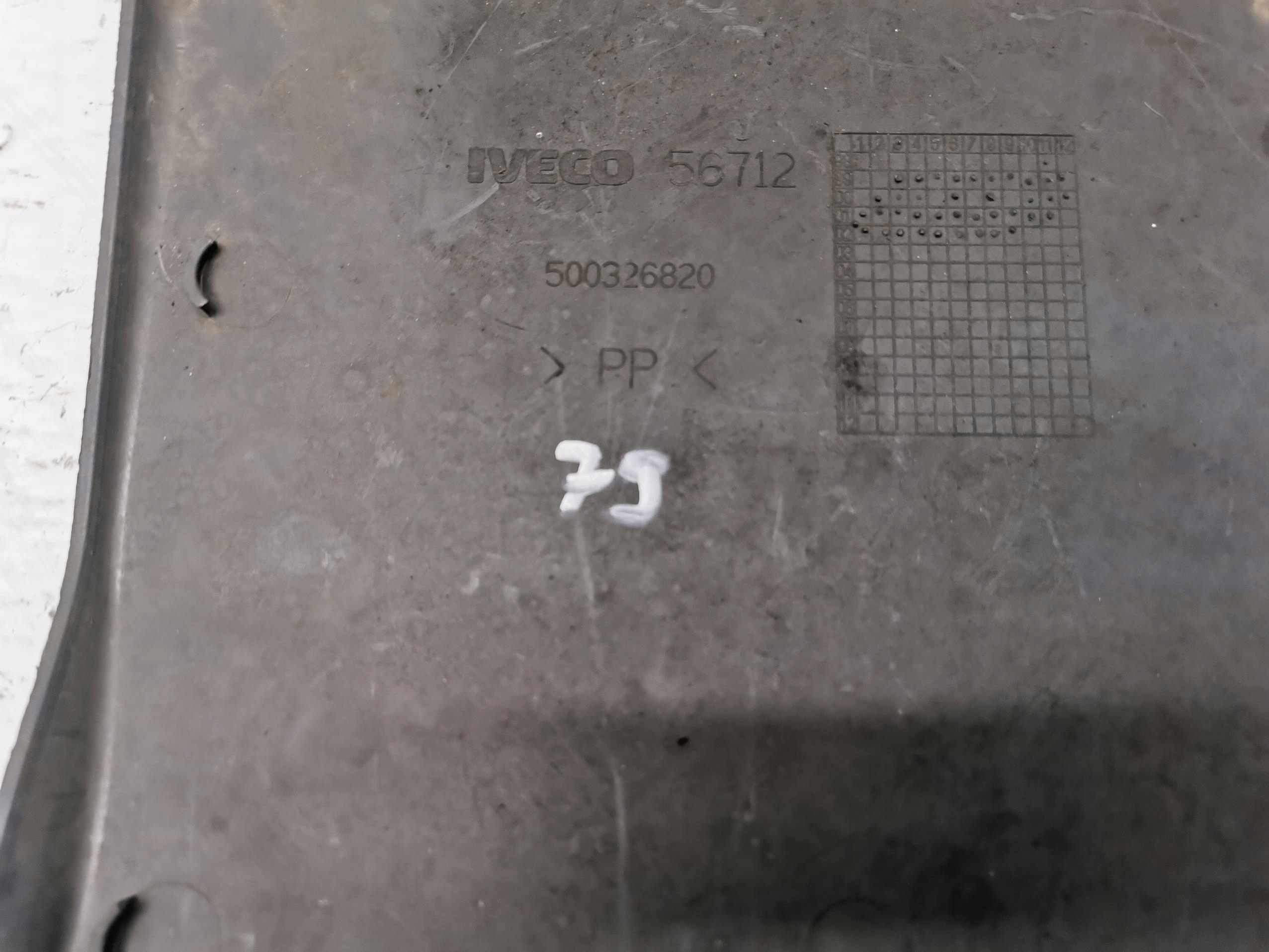 moulding side left IVECO DAILY III 500326820 99-06