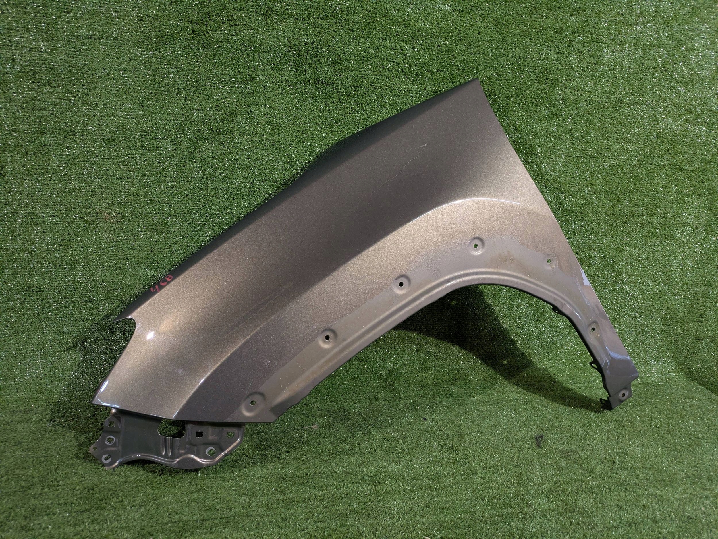 fender front left front TOYOTA YARIS CROSS NR.468