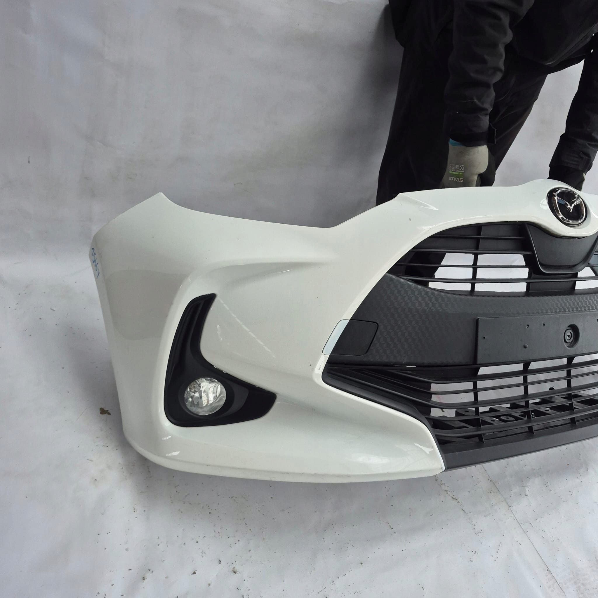 MAZDA 2 IV HYBRID 22- bumper front front grill grid