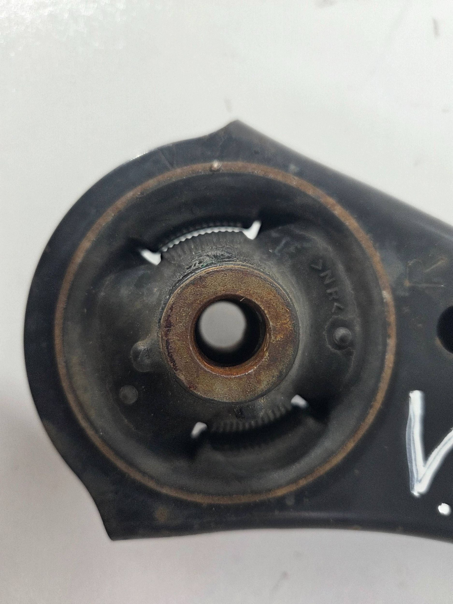 Toyota Corolla E210 E21 arm front right (Q881)