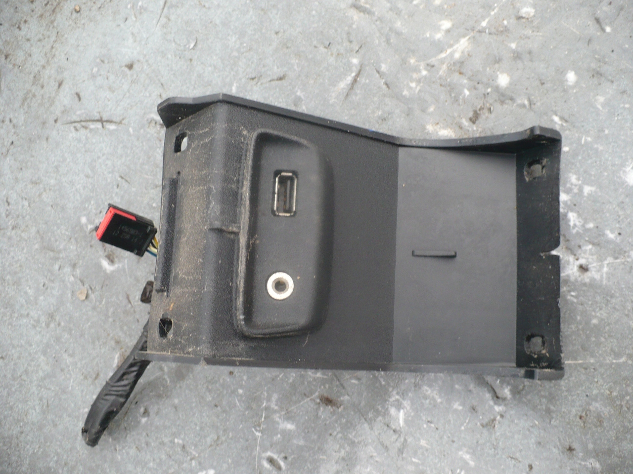 FORD RANGER разъем USB AUX III IV 13R