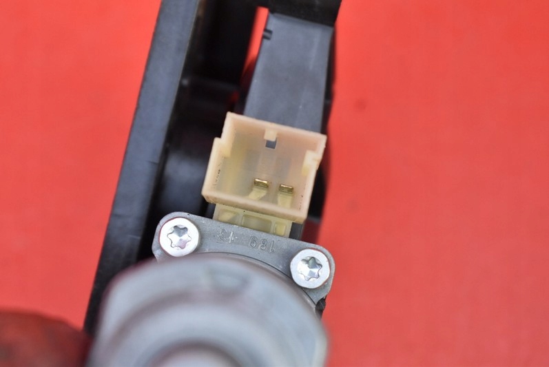 window regulator right front UK 5E0837462B SKODA OCTAVIA 3 III 12-20