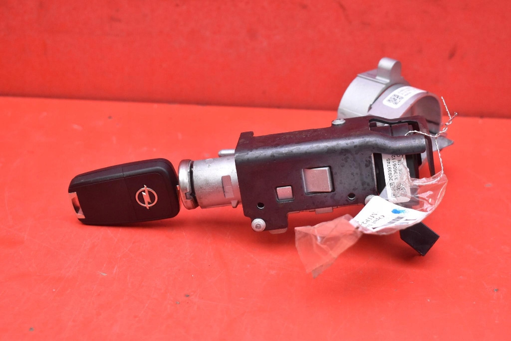 ignition key 20939745 OPEL INSIGNIA A 2.0 CDTI 130 KM 08-14