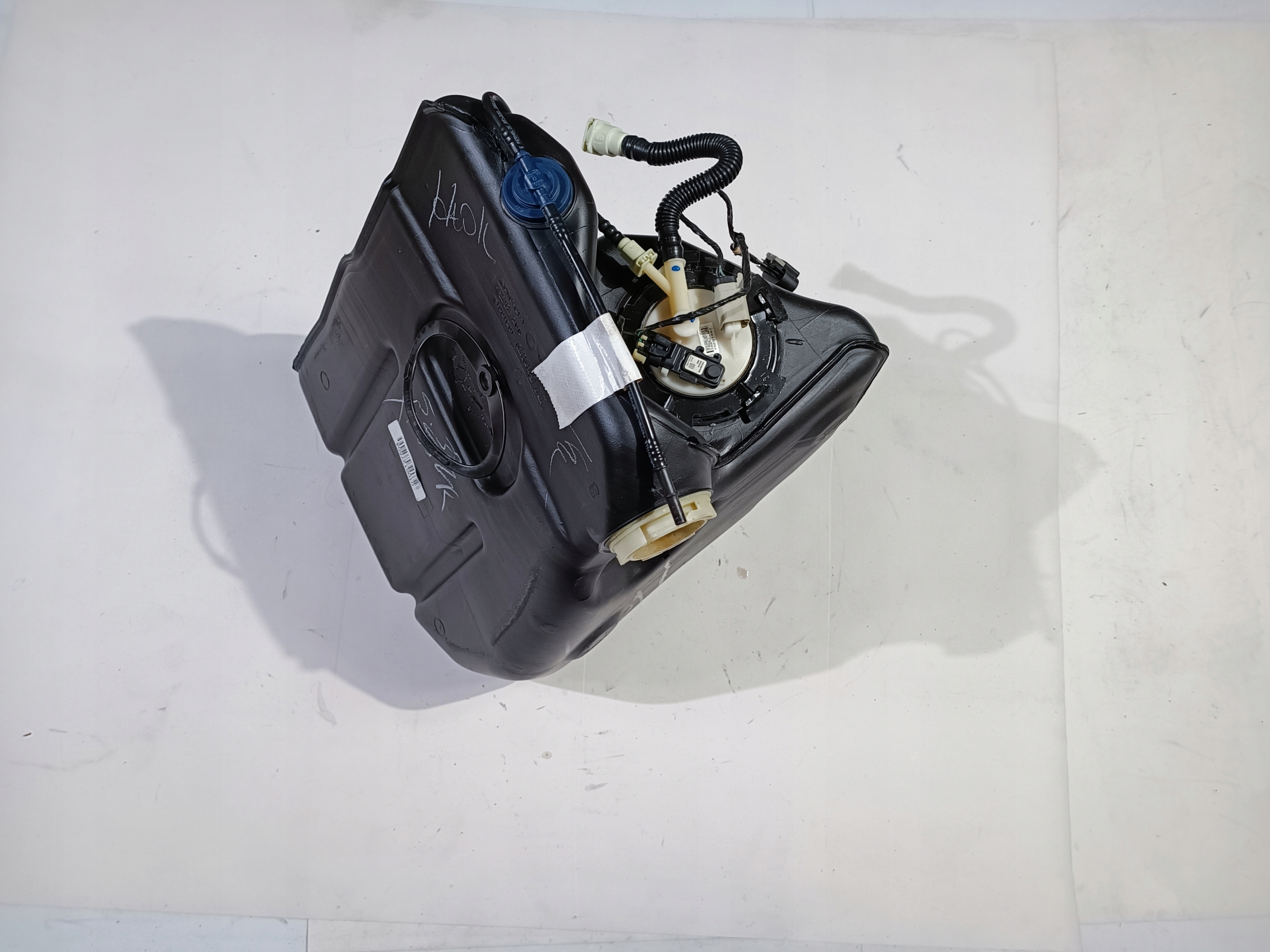 tank fuel tank pump right Corvette C6