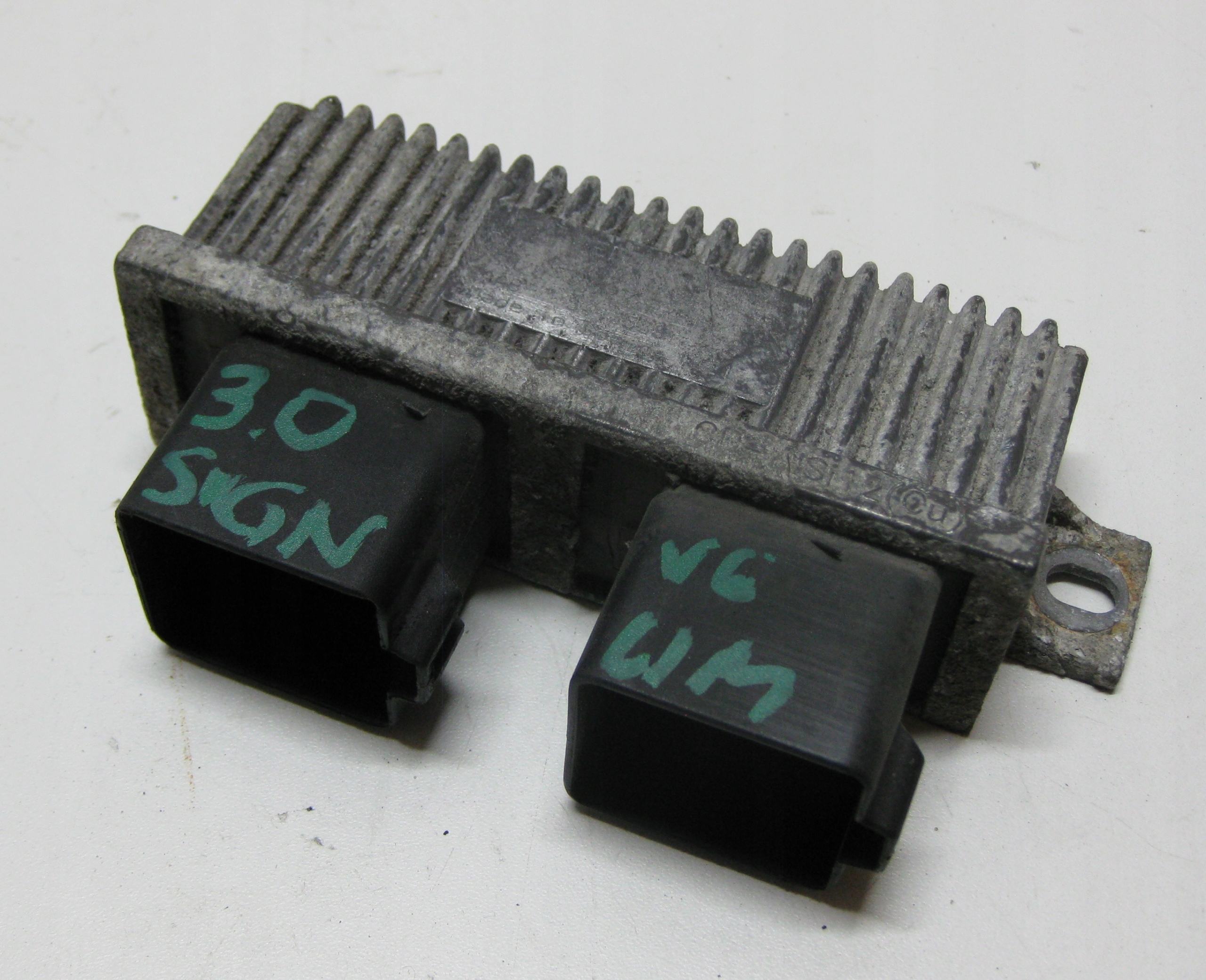 OPEL SIGNUM 07R LIFT control unit module plugs ZAROWYCH 24451765
