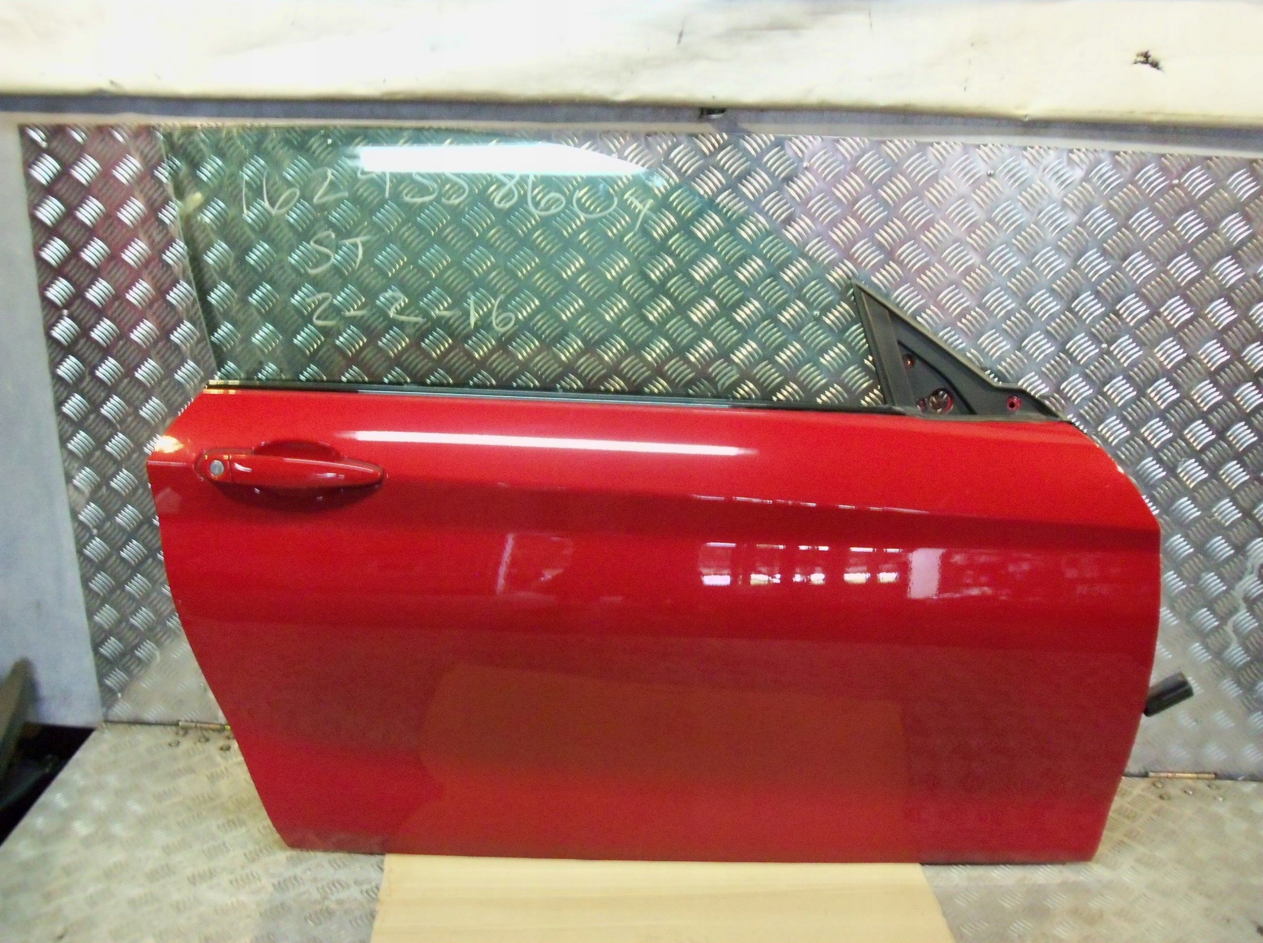 BMW F21 F22 F23 DRZWI PRAWE KOLORY Strona zabudowy przód - lewa