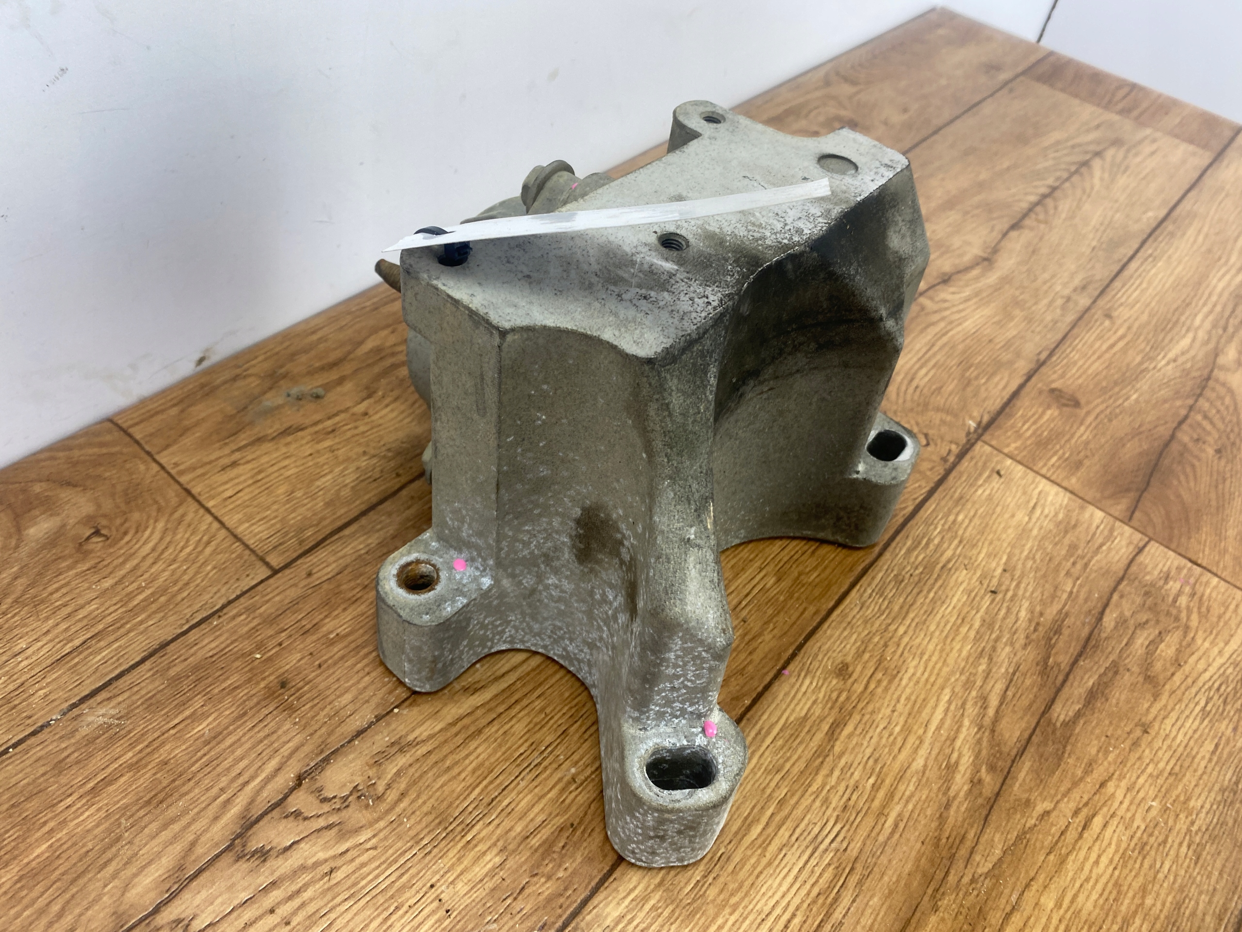 gearbox mounting 5.7 HEMI Dodge Durango 2014+ USA