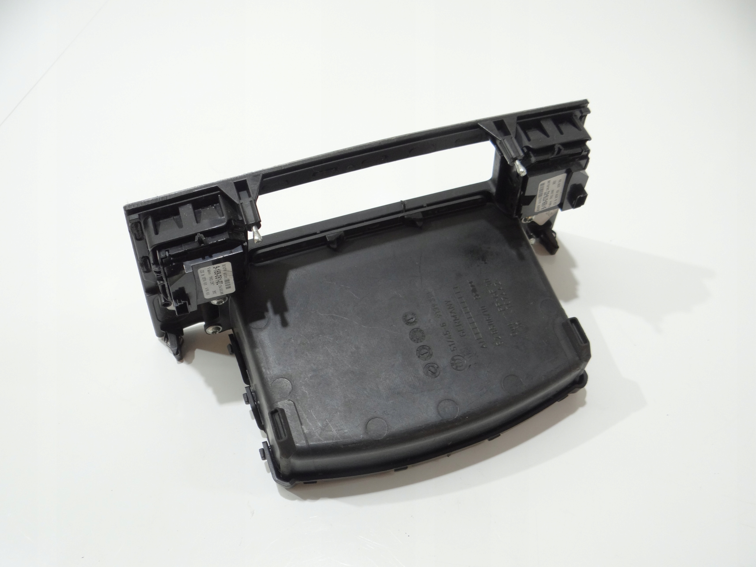 RAHMEN Handschuhfach konsole BMW E60 E61 9139391