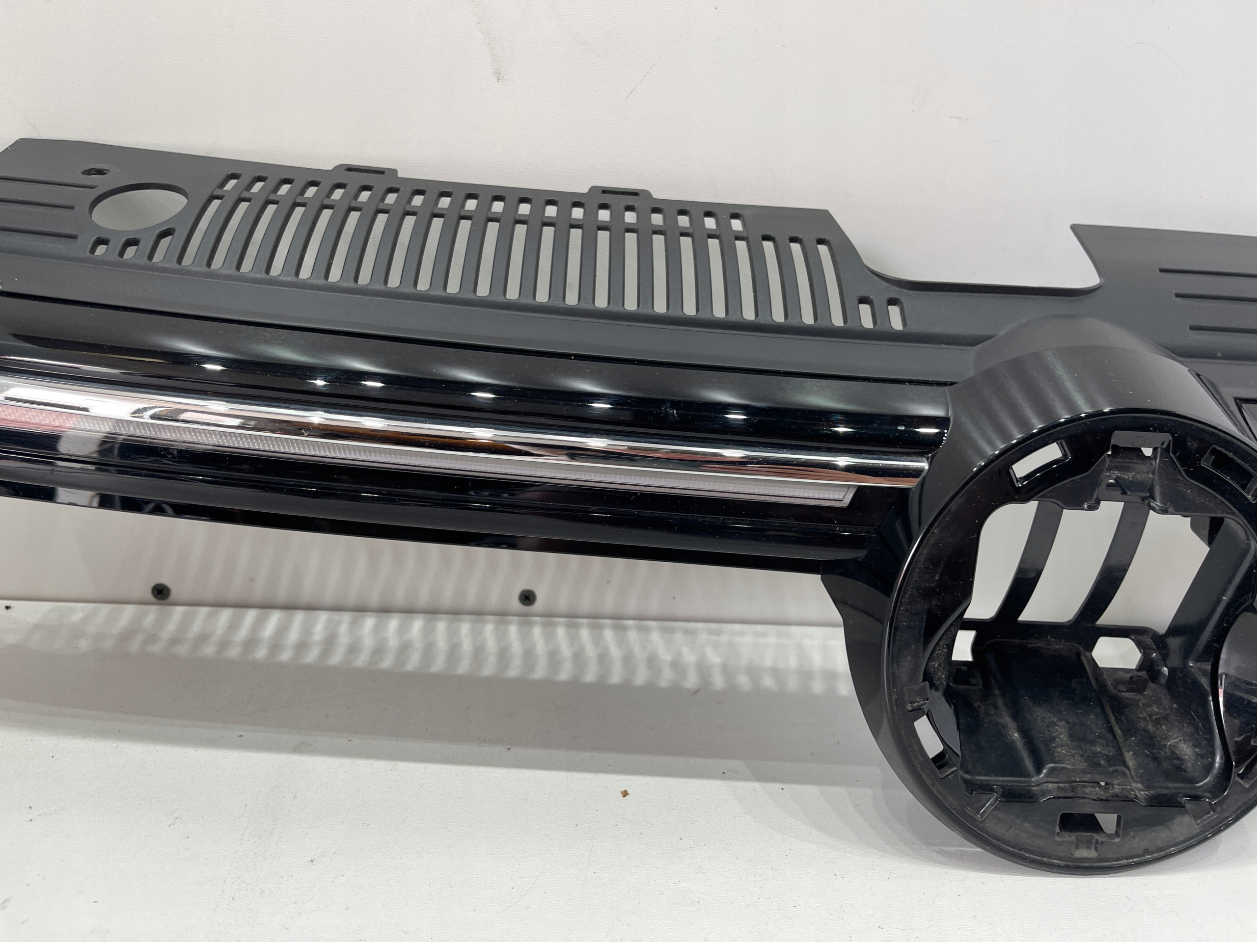 VW Golf VIII Kühlergrill FRONTGRILL Kühlergitter 5H0853651S - Thumbnail 3