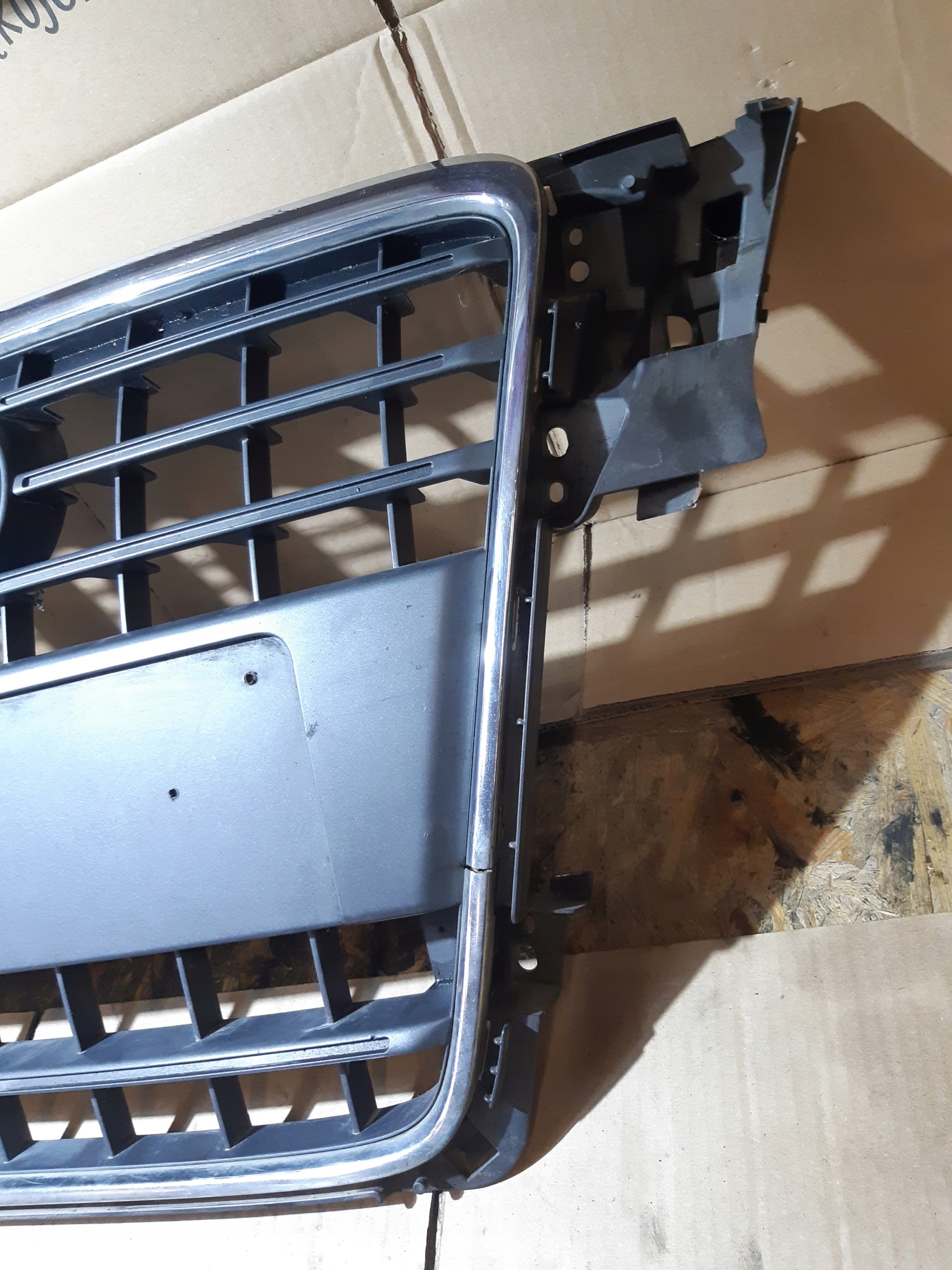 AUDI A4 B8 front grill grille radiator front complete