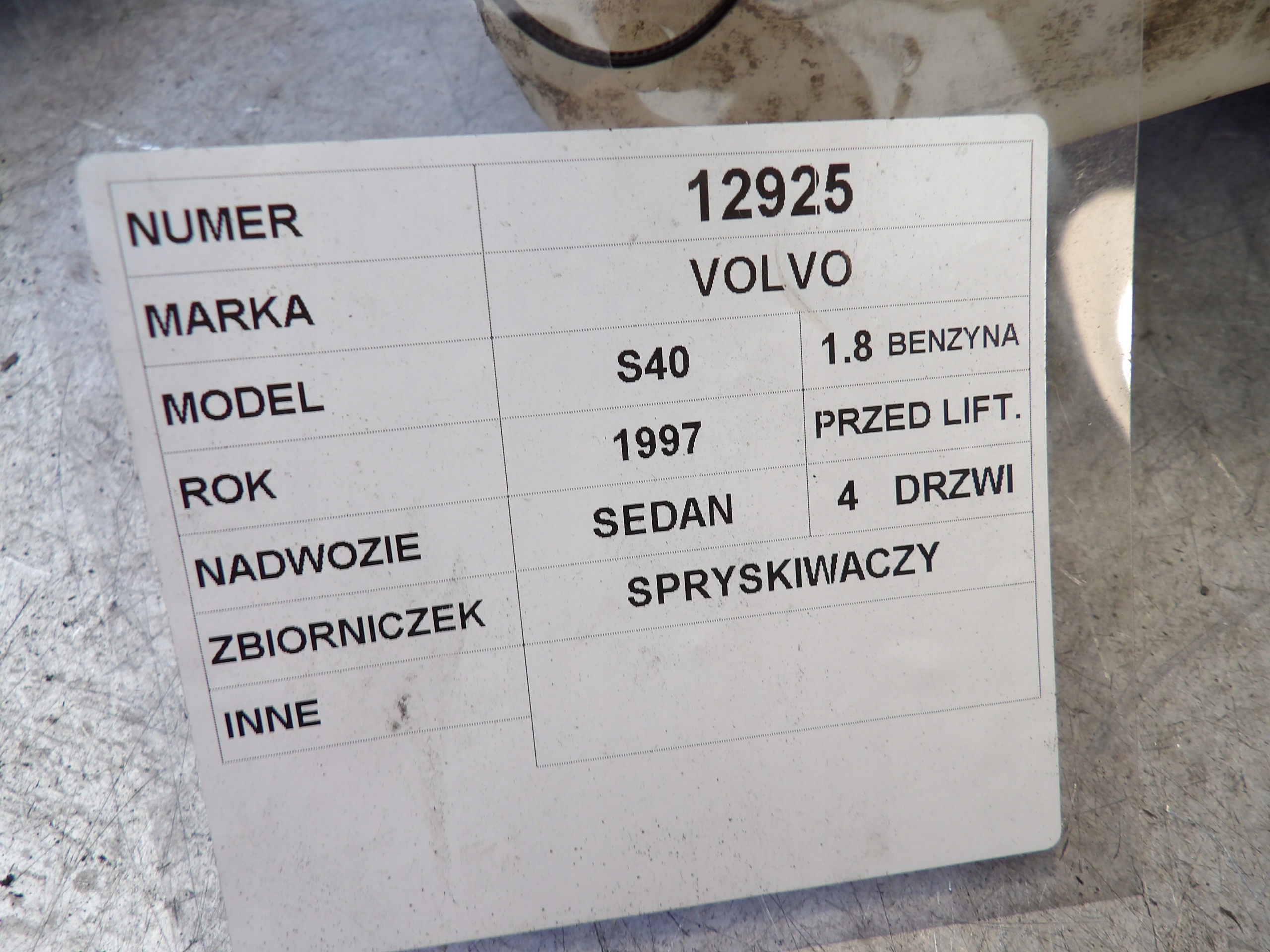 Volvo S40 Behälter Spritzdüse 30855249 30855250