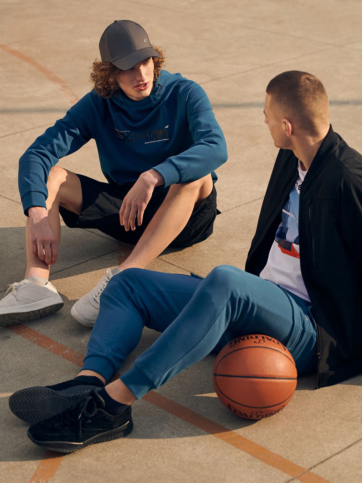 SPODNIE DRESOWE MĘSKIE 4F DRESY SPORTOWE JOGGERY SPORT BAWEŁNA LIMITOWANA Wzór dominujący bez wzoru