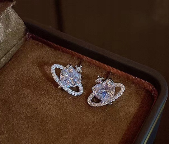 Kolczyki Planeta Saturn Serce Goth Srebrne Cyrkonie Cechy brak