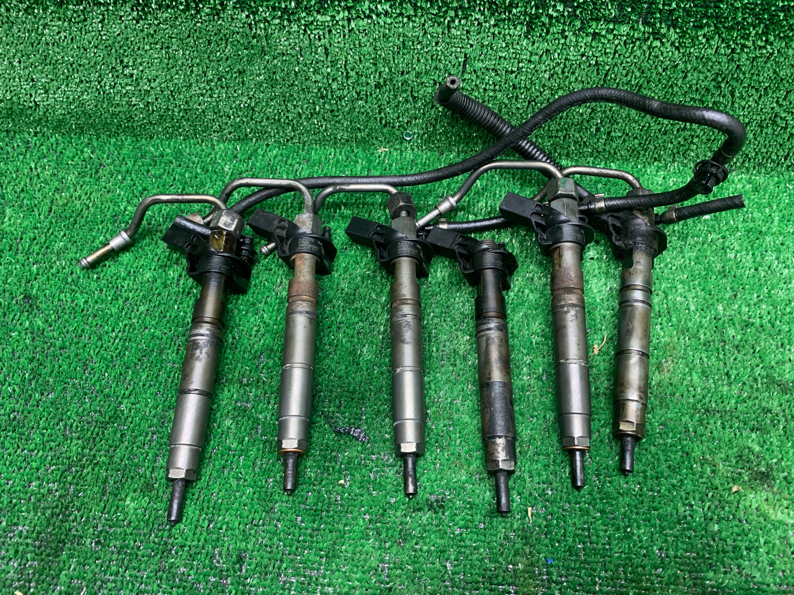906 w211 w219 w164 3.0 CDI WTRYSKI wtryskiwacze A6420701887 0445115072