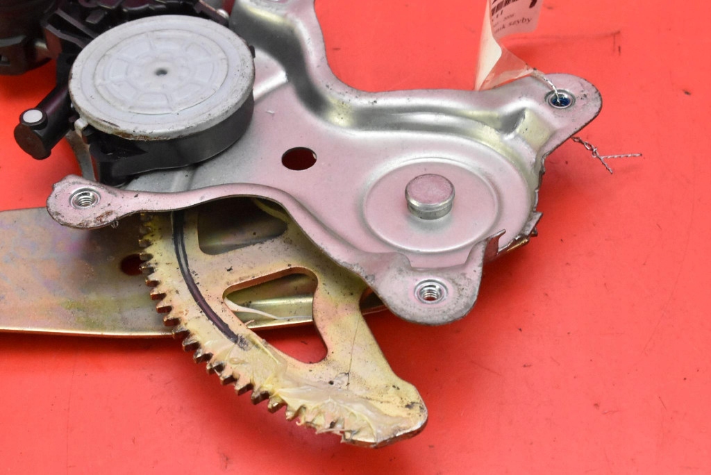 window regulator left rear part EU 85710-32070 TOYOTA RAV 4 2 II 5D 03-06