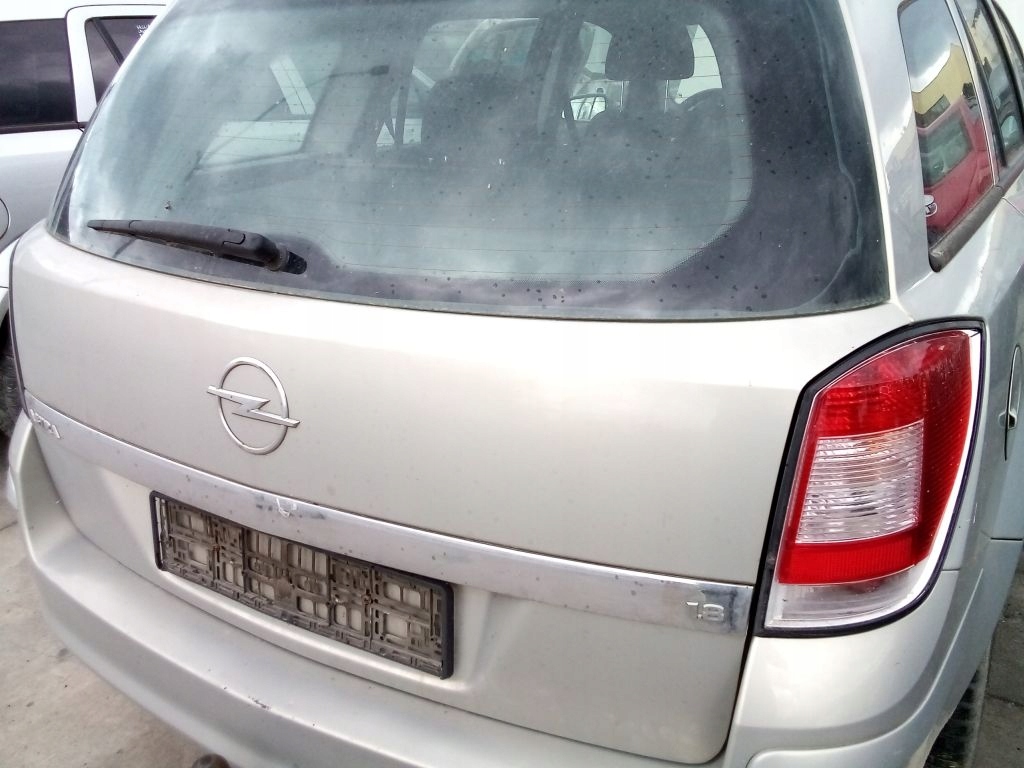 Opel Astra III 3 kombi boot door rear Z167