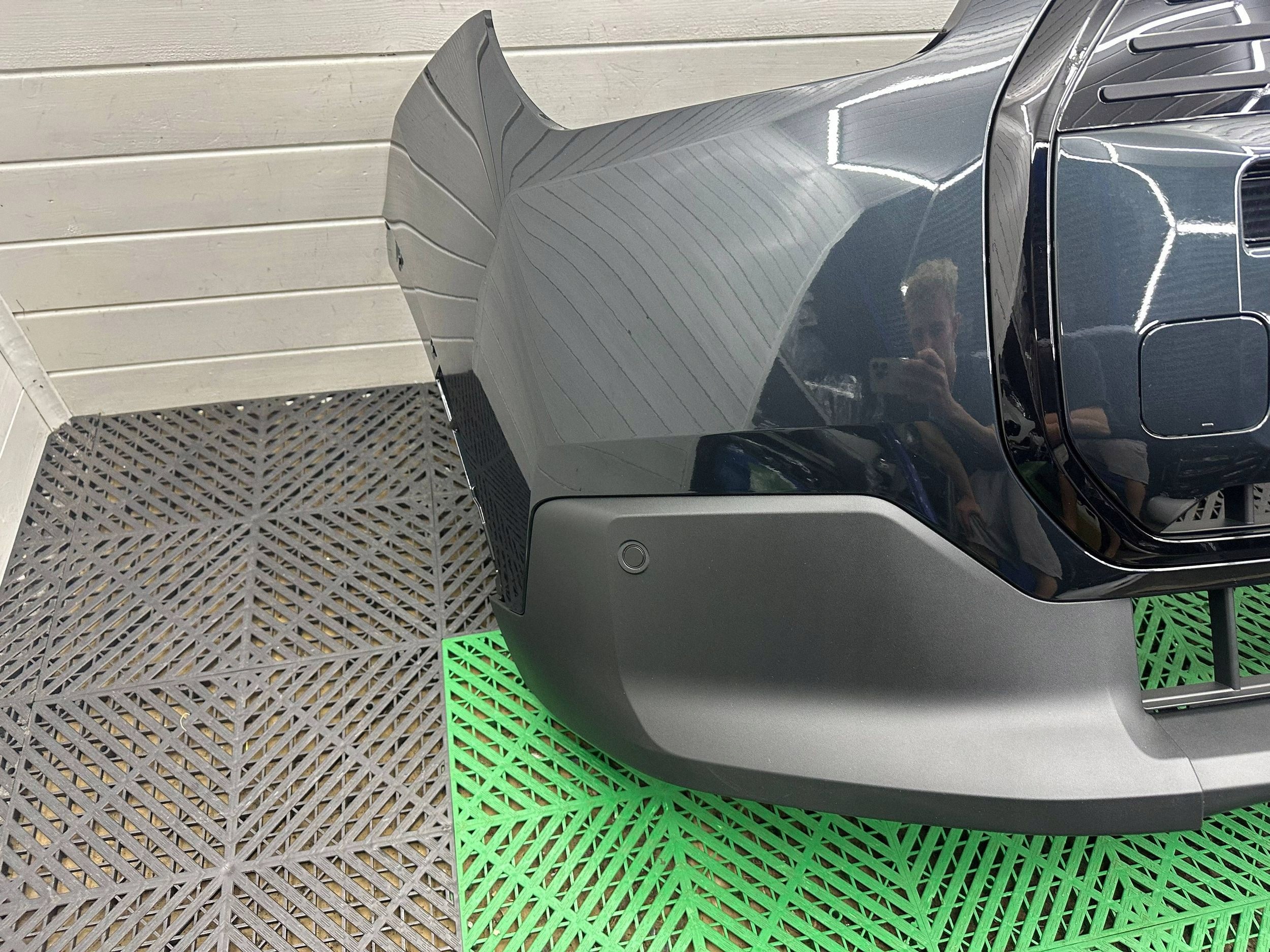 front bumper Mini Countryman U25 complete KAMERA colour C6P LEGEND GREY