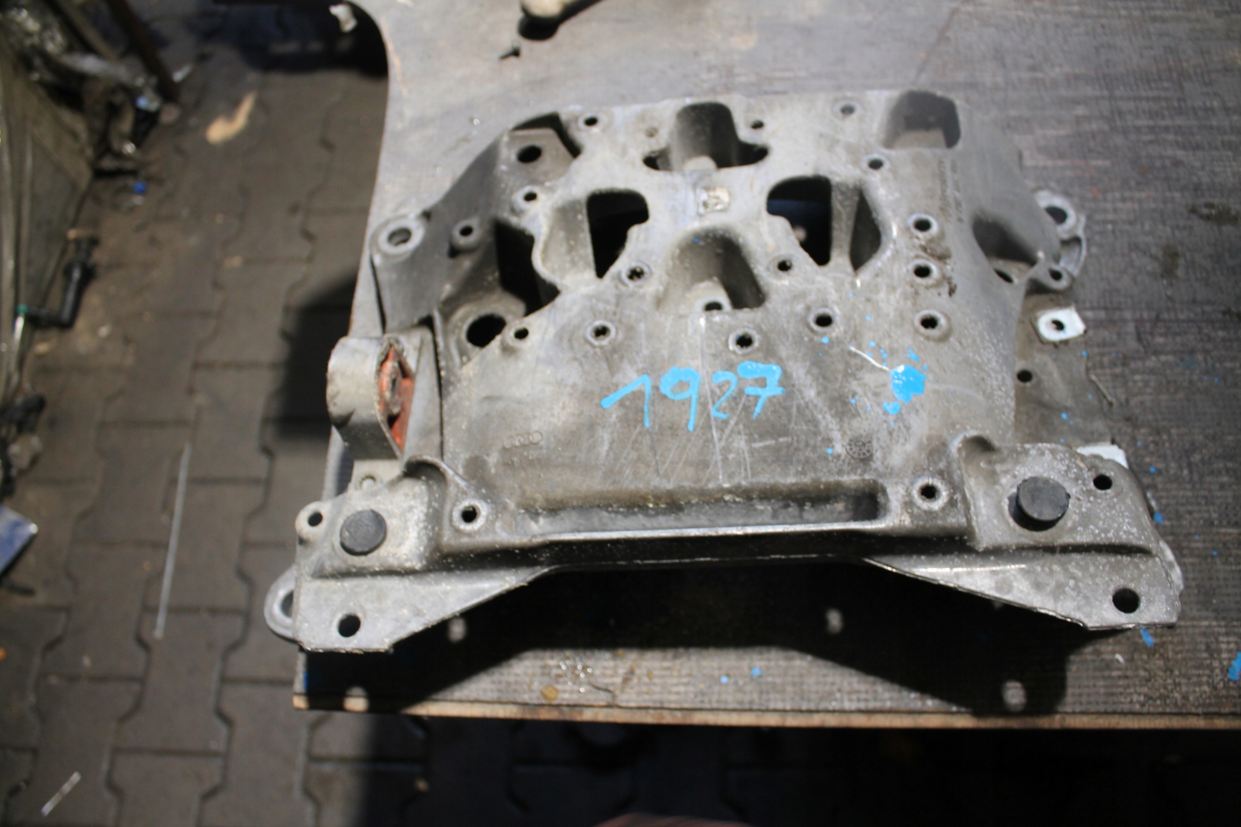 1927. support gearbox, 4K0399262Q