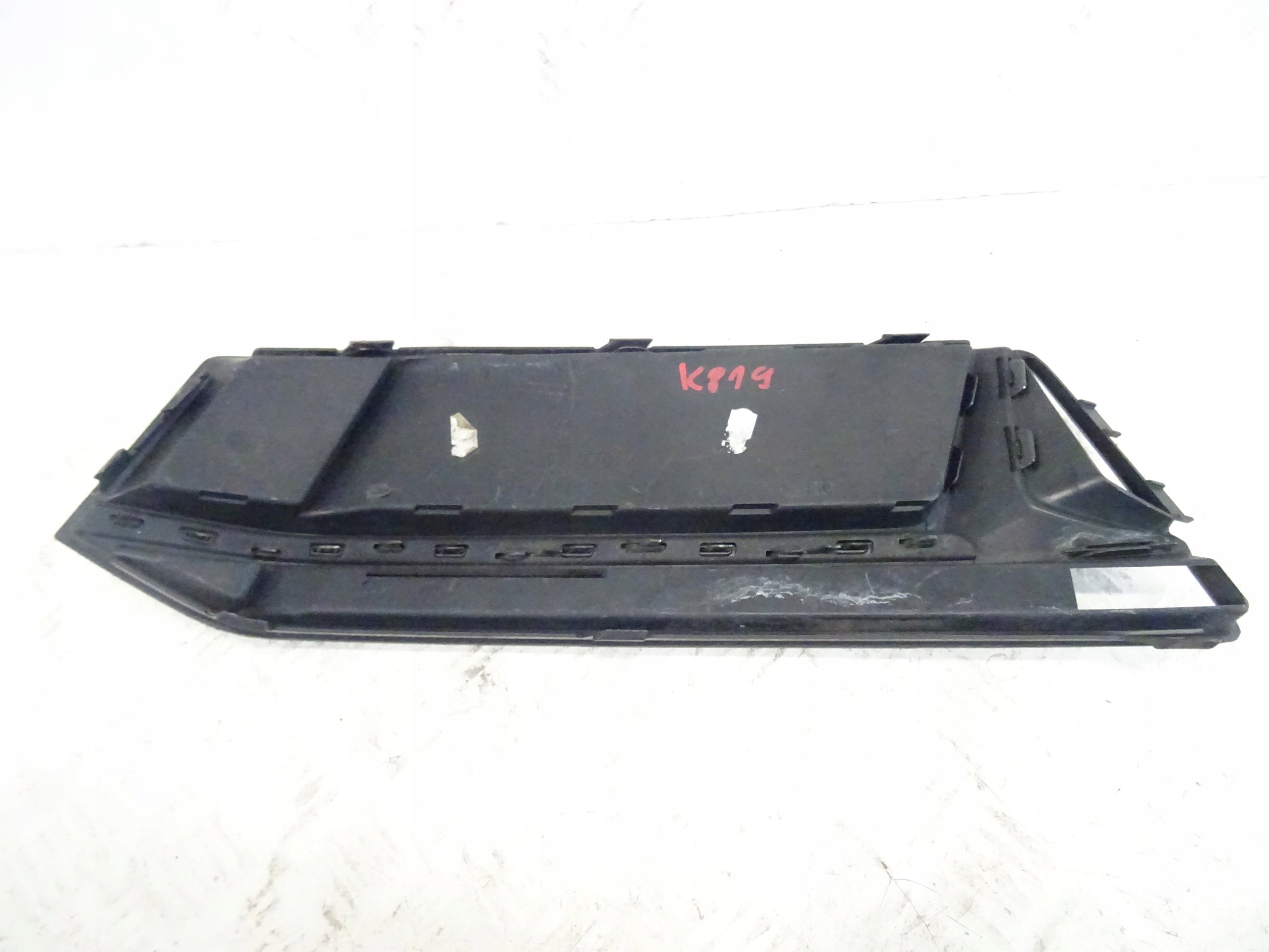 grid of a bumper front front right A4 S4 B9 S-LINE 8W0807682K