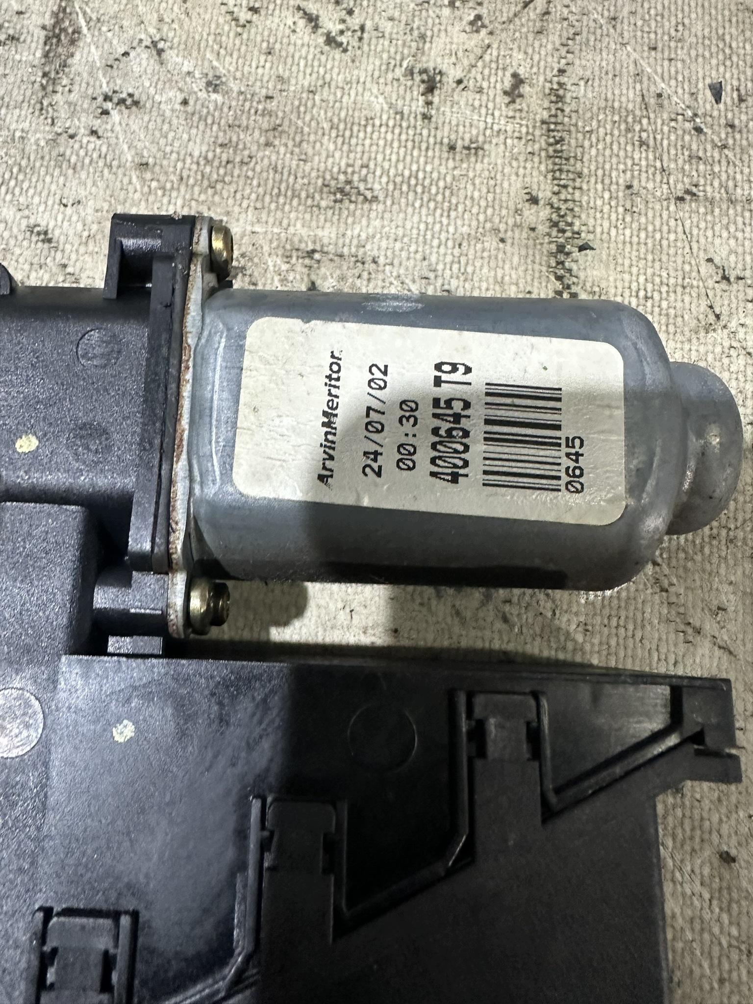 mini motor windows left front VOLKSWAGEN VW POLO IV 6Q29598002A