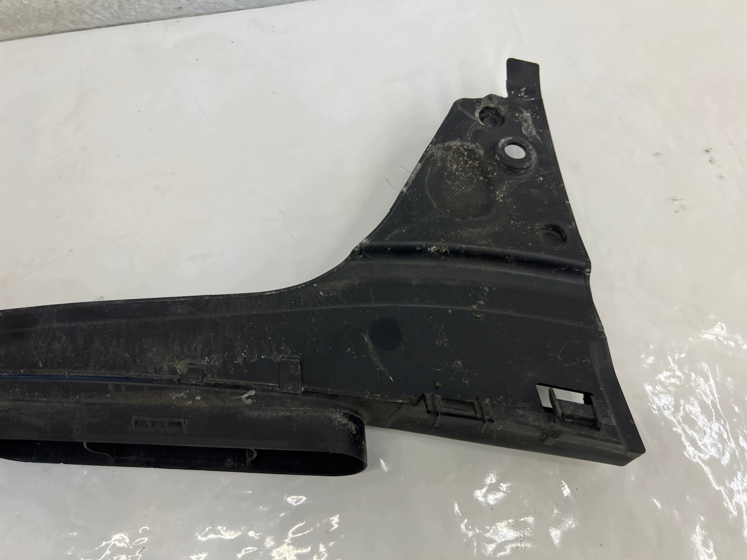 cover upper supports front MERCEDES C W205 A2055000055