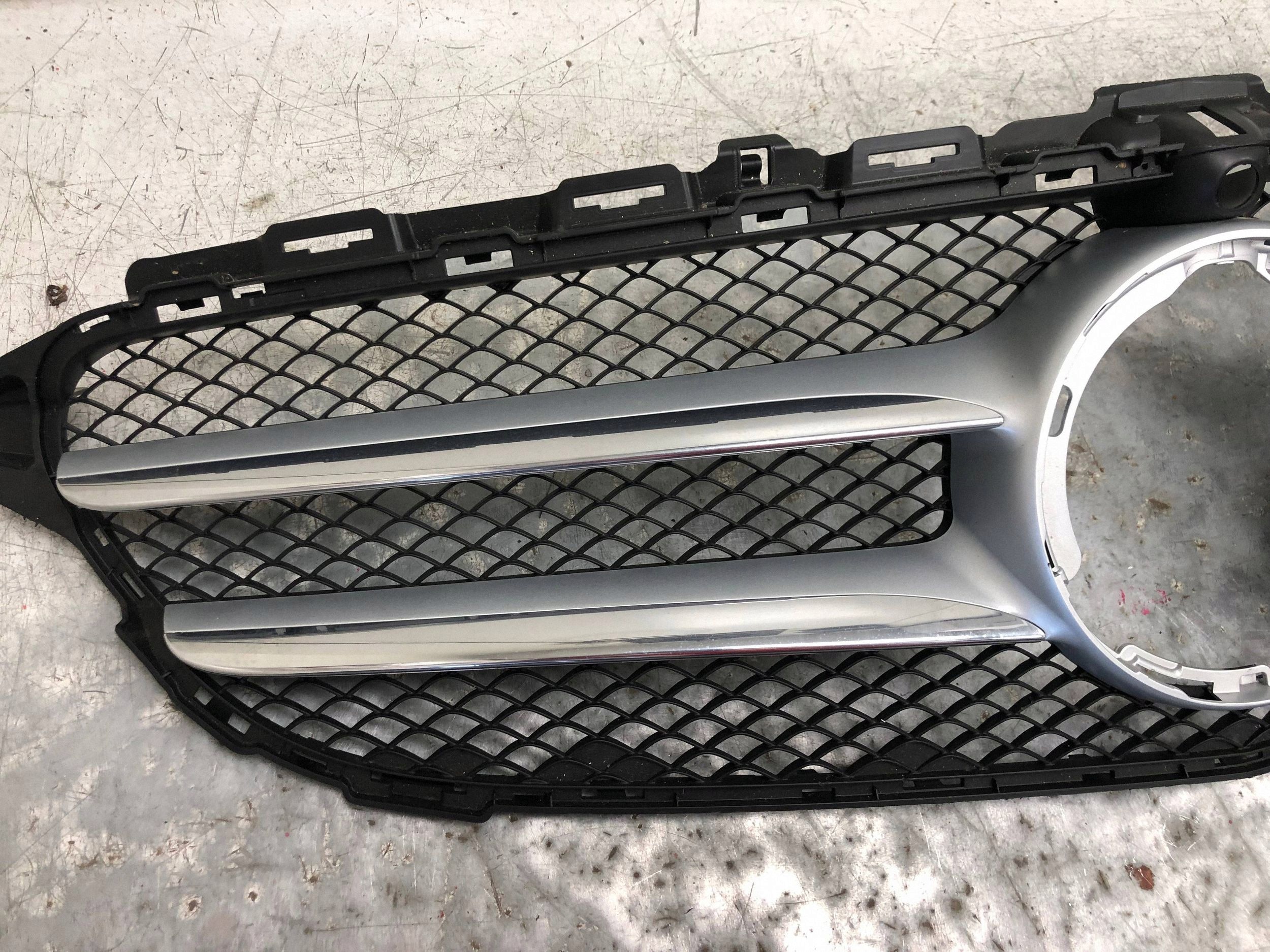 grill grille MERCEDES W205 A205880