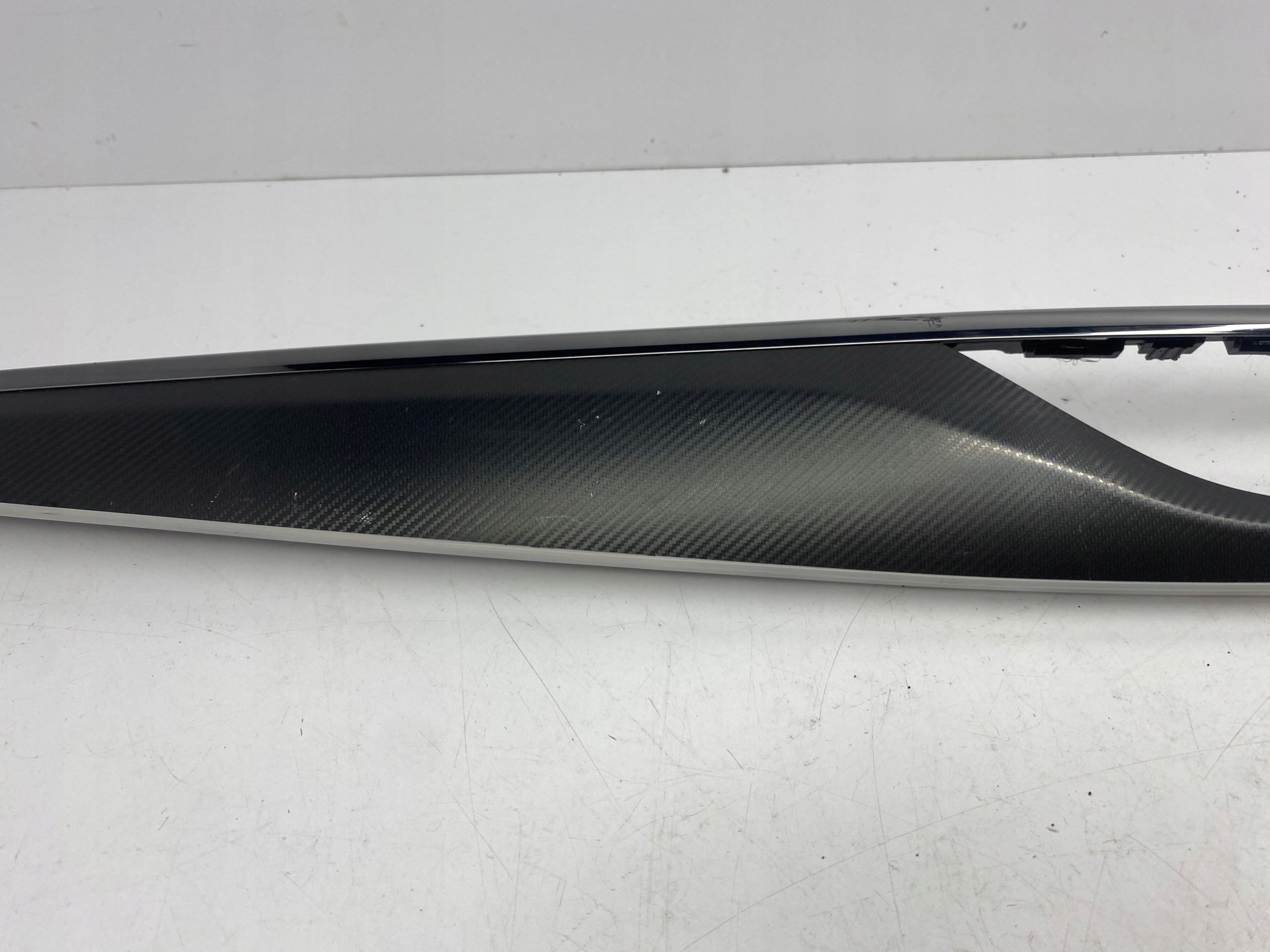 BMW 5 G30 G31 moulding door left front