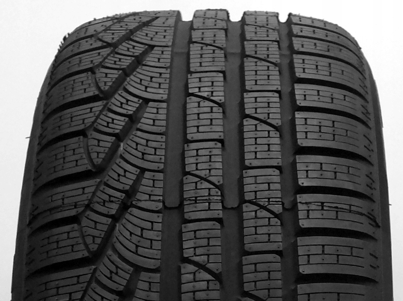 1Z 235/50R19 Pirelli SottoZero Winter 210 Serie II 103H XL AO 4223 N Profil opony 50