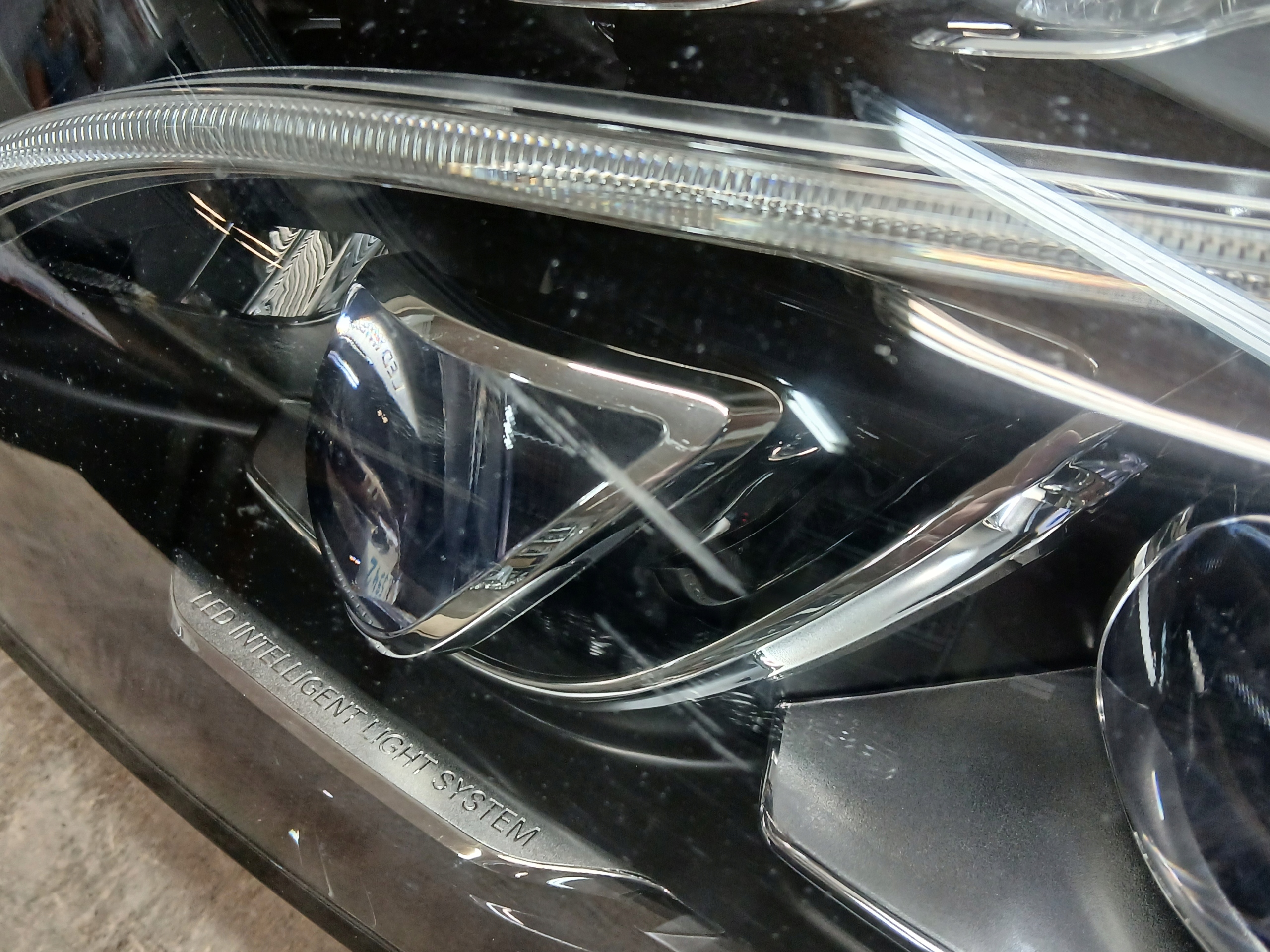 light front left MERCEDES C KLASA W205 FULL LED ILS A2059063104