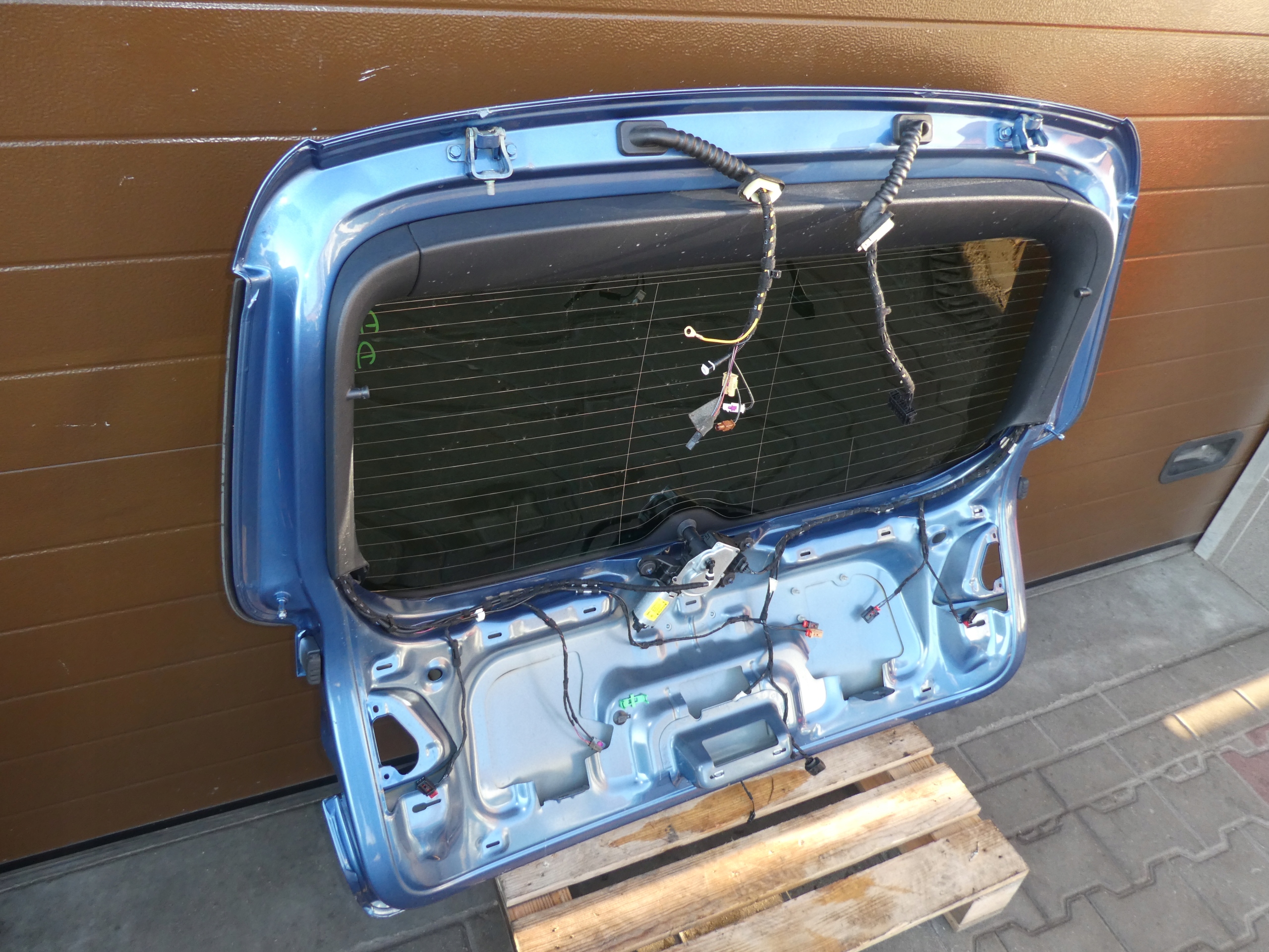 boot doors rear part VW TIGUAN and complete