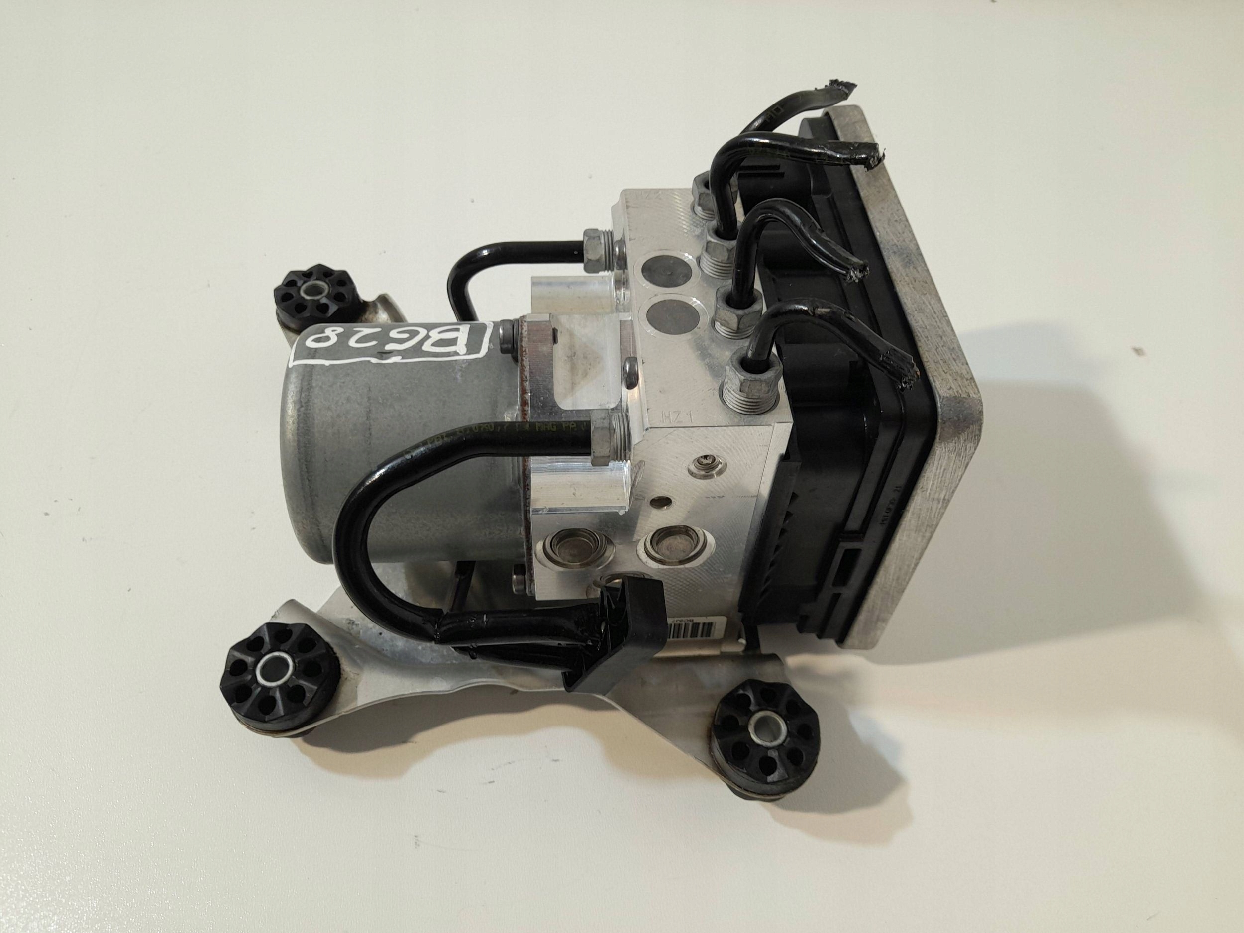 BMW 5 G30 G31 pump ABS 5A4F1E4 (BG28)