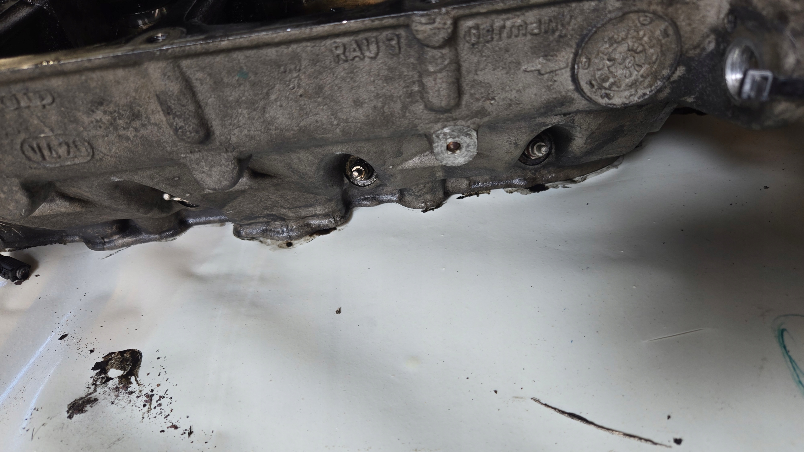 SEAT TOLEDO 3 III 04- 1.9TDI TESTATA 038103373F