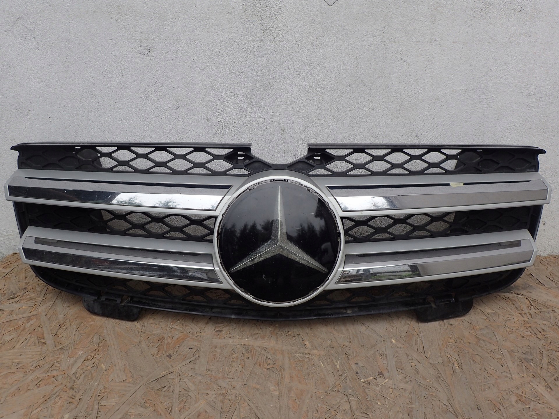 ATRAPA GRIL MERCEDES GL 164 2006-2012R A1648800485