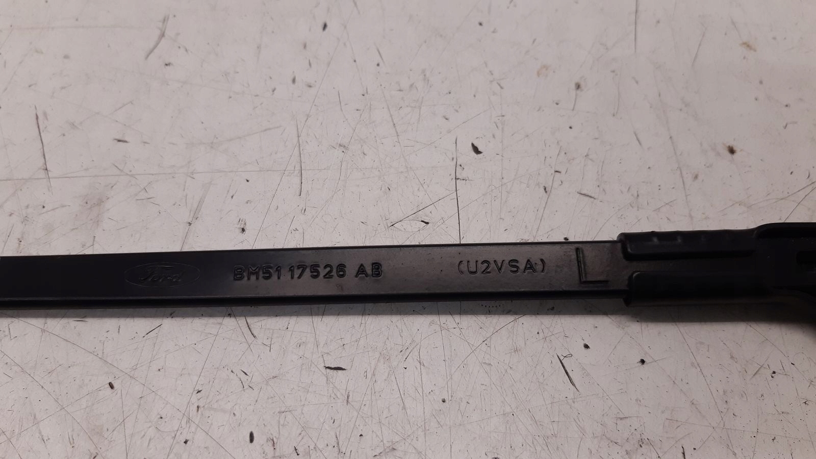 wiper arm left Ford Focus MK3 1,0 Ecoboost