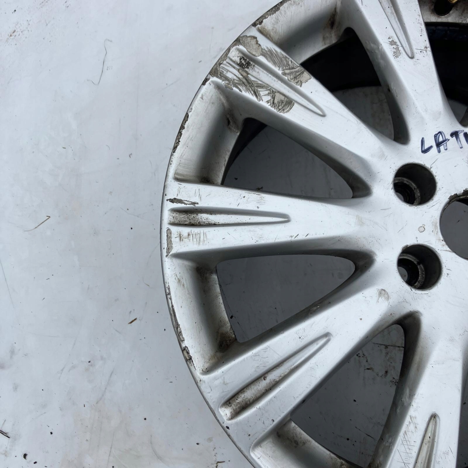disk RENAULT LATITUDE 18 CALI #24 403000058R