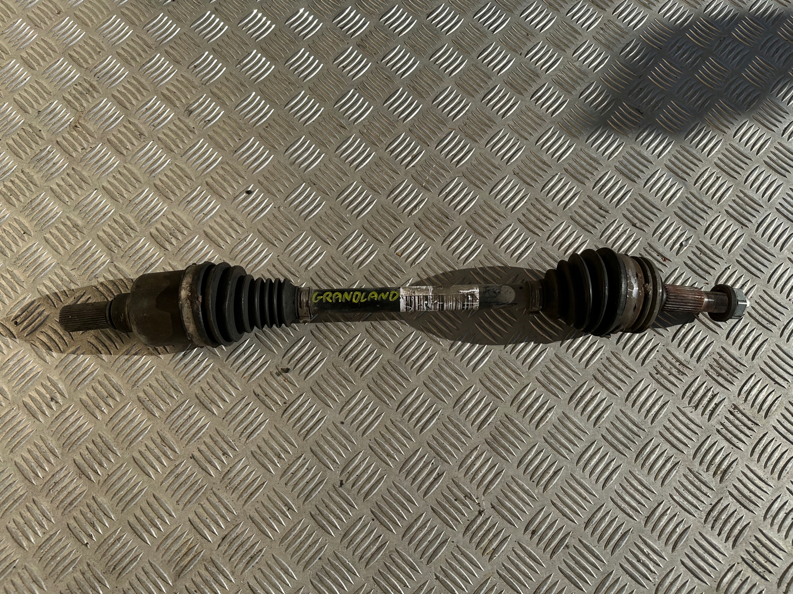 PÓŁOŚ PRZEDNIA LEWA OPEL GRANDLAND X