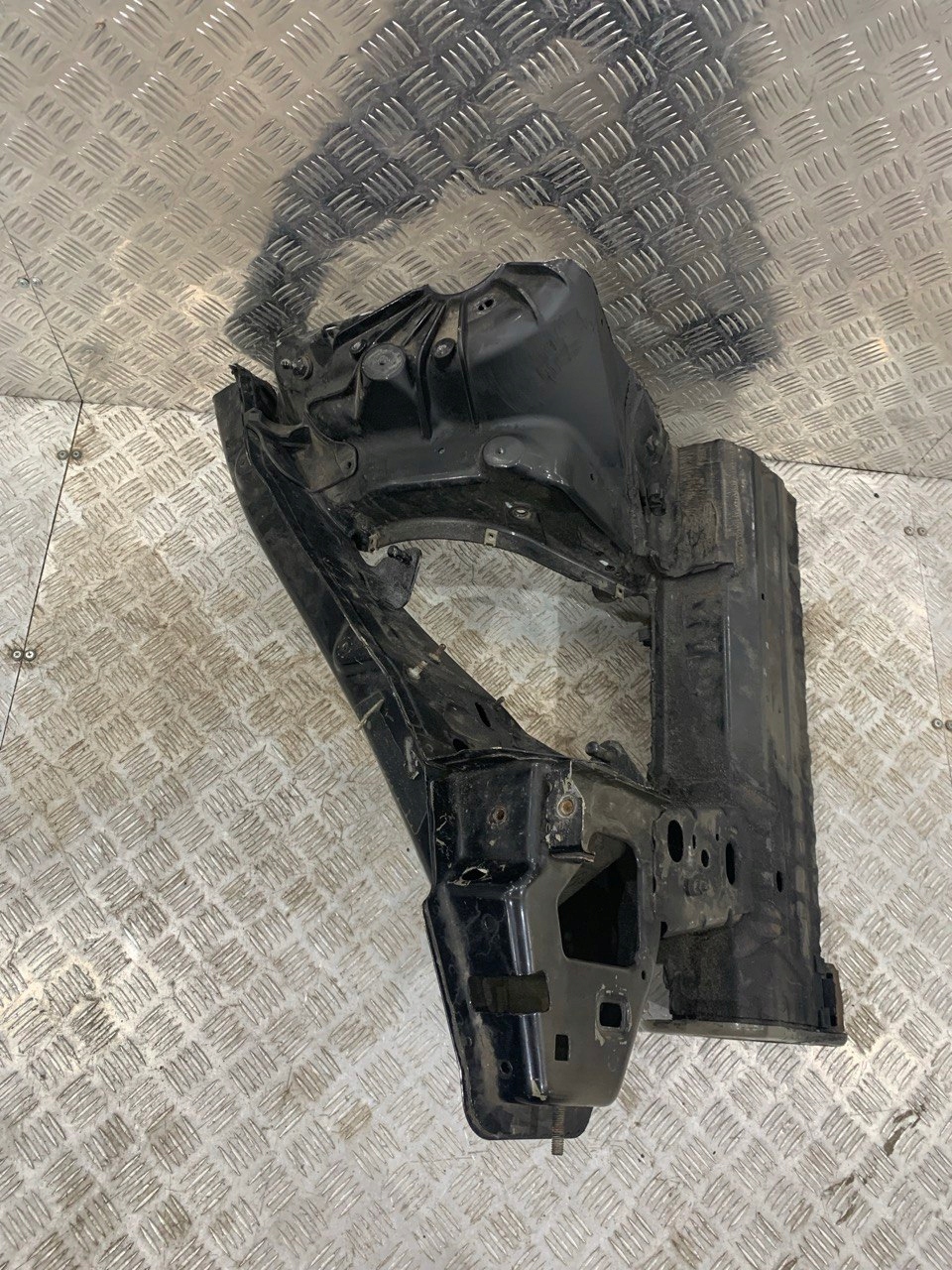 ЛОНЖЕРОН ЧЕТВЕРТЬ ФАРТУХ ПРАВЫЙ ПЕРЕД BMW F15 X5