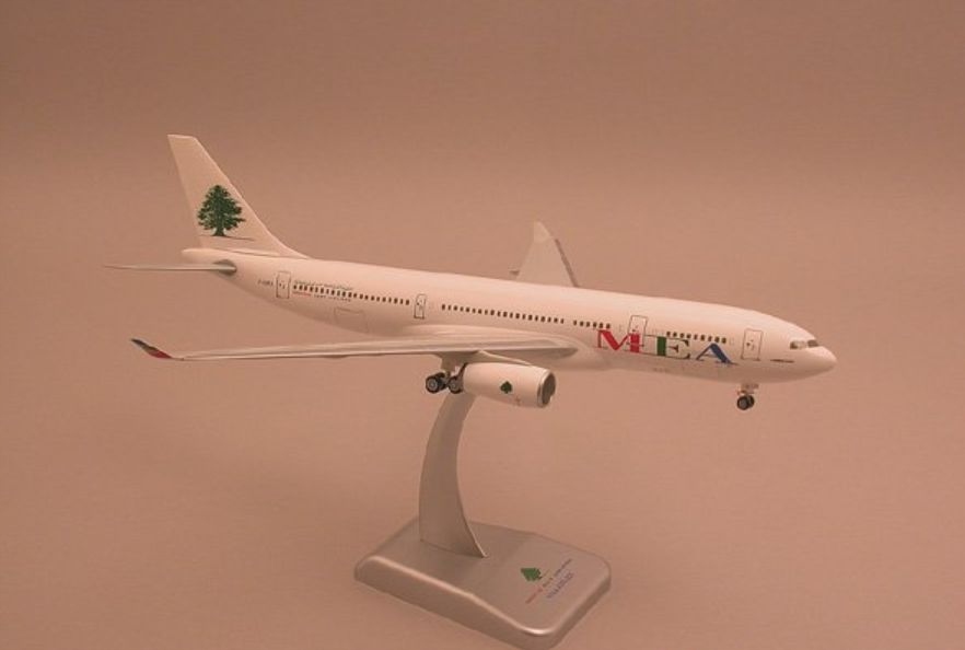 Model Airbus A330-200 Mea 1:200 Hogan Unikát!