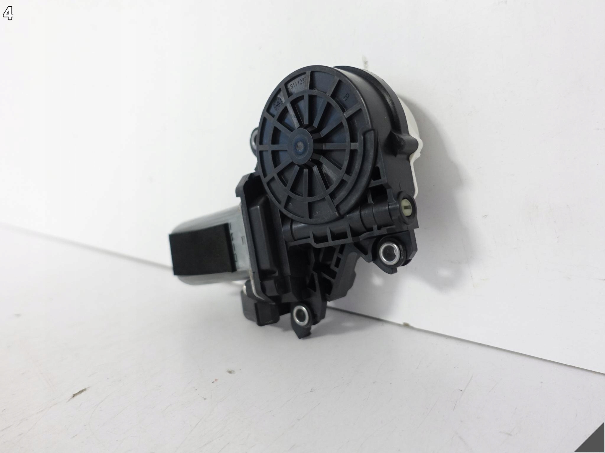 AUDI A7 S7 RS7 4G8 C7 10-18 engine DOCIAGU DOCIAG door left front
