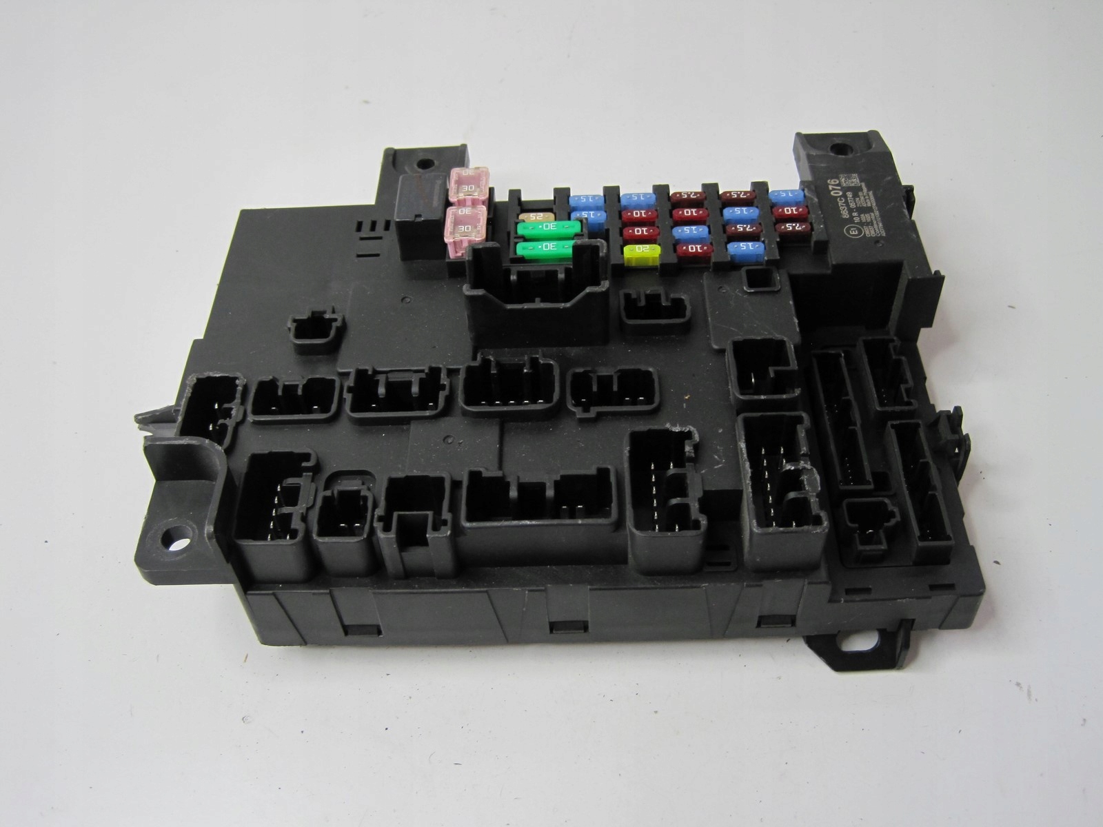 Moduł skrzynka BSI Mitsubishi Eclipse Cross 8637C076