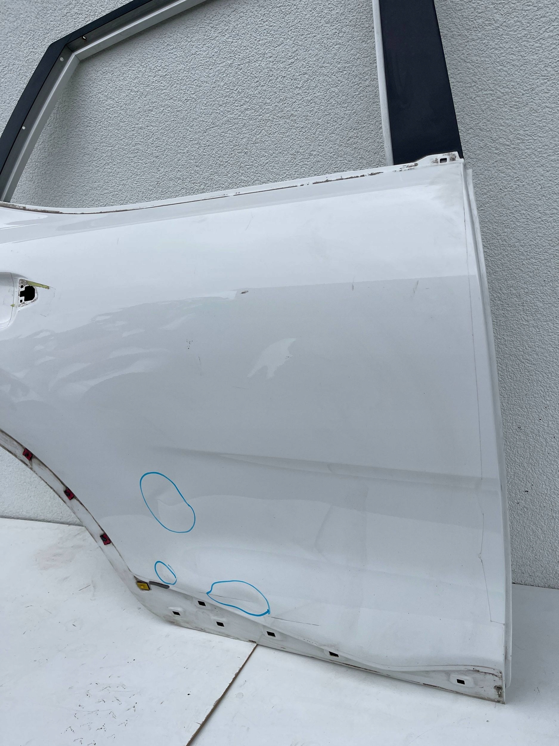 Tür heck hinten rechts KIA Stonic 17