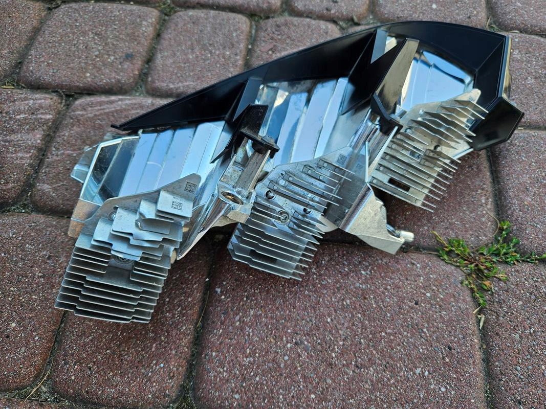 led отражатель модуль renault CAPTUR II 2