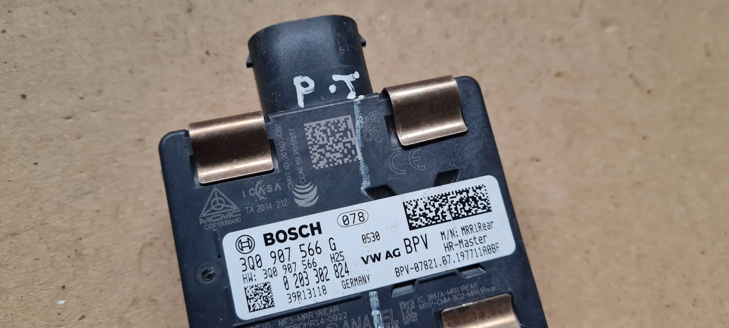 Q3 83A RADAR ACC SENSOR DISTRONIC right rear part VW AUDI 3Q0907566G